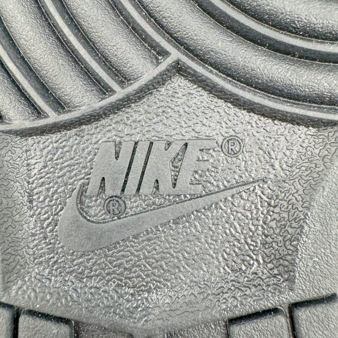 图片[20]-＃YC纯原 NK Dunk Low 心动邮件 心蔷 CW1590-100 定制系列天花板 无原鞋不开发 全系列得物原鞋一比一校对开发 配色持续更新中 终端对接 优势输出 全套原厂楦头原纸板数据档案倾力打造 原汁原味莞产 极致还原 圈内最强针车工艺 高端零售指定版 广东原厂配套原盒原标 鞋盒分三个尺码段 原厂冲刀 超高清洁度 全鞋零毛边皮料切割 采用原厂百宏鞋带以及原厂百宏织唛舌标 内标可供原厂几率过验 进口原装条纹中底布 四线拉帮白色点胶 原厂拉帮手法遵循公司 原厂电绣 极致还原 尺码：35.5 36 36.5 37.5 38 38.5 39 40-选品中心