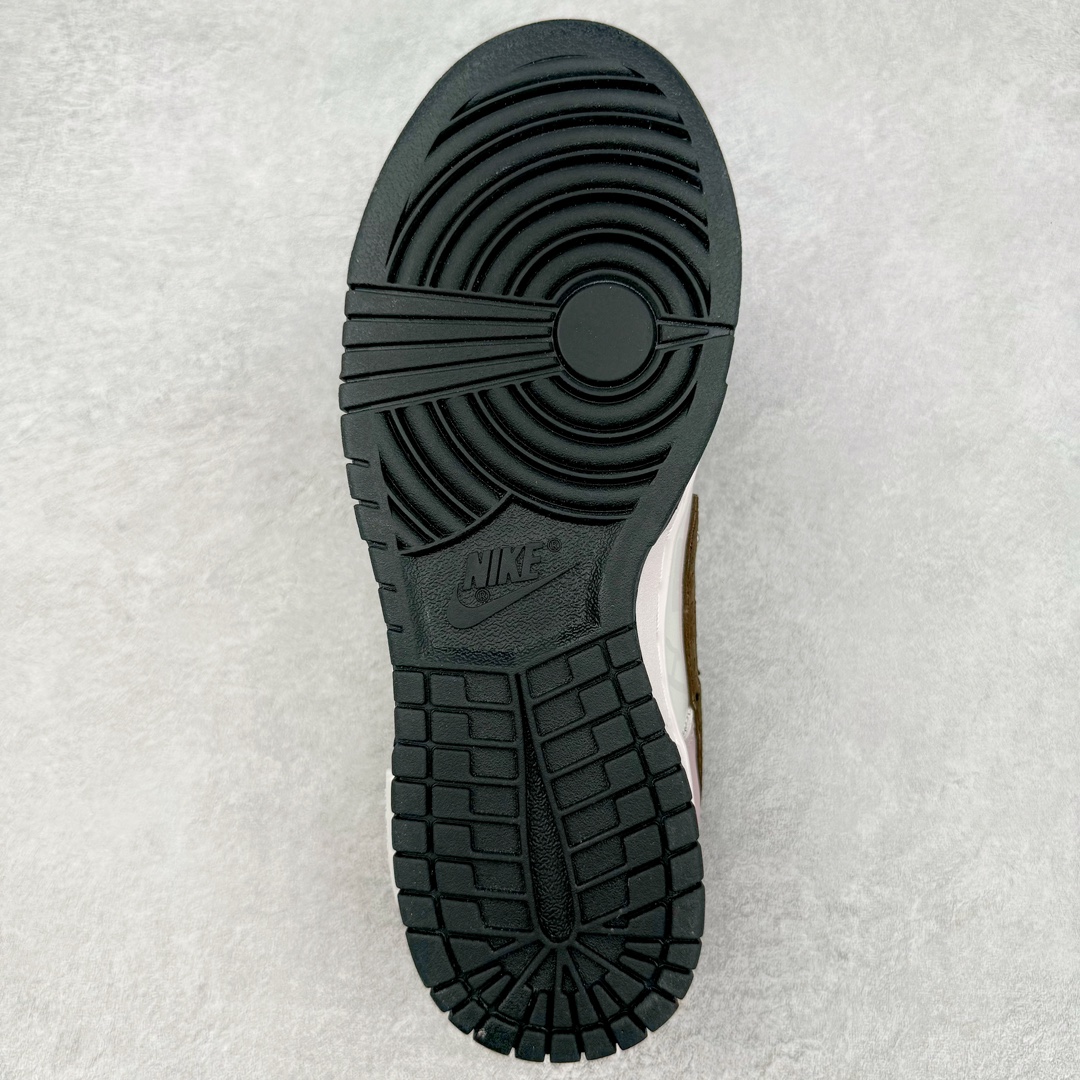 图片[9]-＃YC纯原 NK Dunk Low 心动邮件 心蔷 CW1590-100 定制系列天花板 无原鞋不开发 全系列得物原鞋一比一校对开发 配色持续更新中 终端对接 优势输出 全套原厂楦头原纸板数据档案倾力打造 原汁原味莞产 极致还原 圈内最强针车工艺 高端零售指定版 广东原厂配套原盒原标 鞋盒分三个尺码段 原厂冲刀 超高清洁度 全鞋零毛边皮料切割 采用原厂百宏鞋带以及原厂百宏织唛舌标 内标可供原厂几率过验 进口原装条纹中底布 四线拉帮白色点胶 原厂拉帮手法遵循公司 原厂电绣 极致还原 尺码：35.5 36 36.5 37.5 38 38.5 39 40-选品中心