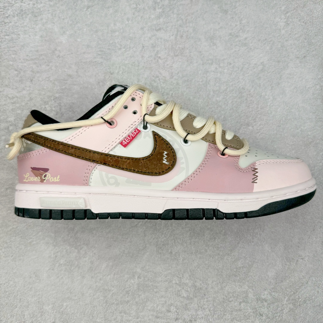 ＃YC纯原 NK Dunk Low 心动邮件 心蔷 CW1590-100 定制系列天花板 无原鞋不开发 全系列得物原鞋一比一校对开发 配色持续更新中 终端对接 优势输出 全套原厂楦头原纸板数据档案倾力打造 原汁原味莞产 极致还原 圈内最强针车工艺 高端零售指定版 广东原厂配套原盒原标 鞋盒分三个尺码段 原厂冲刀 超高清洁度 全鞋零毛边皮料切割 采用原厂百宏鞋带以及原厂百宏织唛舌标 内标可供原厂几率过验 进口原装条纹中底布 四线拉帮白色点胶 原厂拉帮手法遵循公司 原厂电绣 极致还原 尺码：35.5 36 36.5 37.5 38 38.5 39 40-选品中心