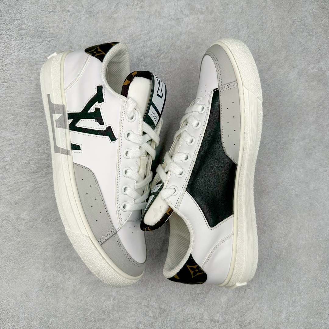 图片[3]-Louis Vuitton 路易威登 lv Time Out 低帮时尚运动板鞋 为舒软小牛皮革压印金属质感 Monogram 图案 再令 Louis 和vuitton 装饰点缀鞋带 与卢勒克斯金属线共同 释放莹泽光芒 搭配后部 Monogram帆布饰边和加厚胎面橡胶外底 鞋面胎牛皮和进口PVC制裁而成 高密度进口电脑车线工艺、经典LOGO跟PVC完美结合 原版大底开模 内里采用进口羊皮 超软皮内里+鞋垫 最新LV/路易威登 杨幂 关晓彤 官方等多明星网红同款 快手抖音等多平台热推 尺码：35 36 37 38 39 40 41 42 43 44-选品中心