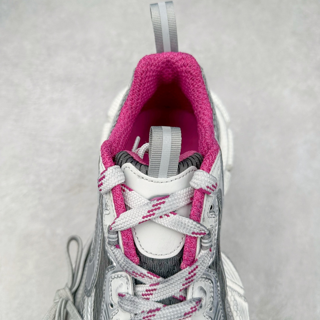 图片[5]-＃VG零售版 BALENCIAGA 3XL Sneakers 巴黎世家十代网布系带低帮走秀复古老爹鞋 全套原纸板楦头开发 最原汁原味的灵魂版型 全鞋荧光划线卡点 胶水把控整洁度追求极致完美 每一双都是工艺品 多重QC质检 超越公司货的品控标准 实实在在的免检产品 原盒原配 正确字体电绣 粗细、位置、大小正确 侧边TPU 透气孔匹配意产原版 正确分离大底 TPU软底 原版一致大底LOGO 立体感十足 原厂皮料水洗做旧 采购原厂网纱 不含皮革 网布材料和聚氨酯 磨损效果 鞋头边缘和后帮 Balenciaga 徽标 鞋面和后跟凸印尺码 鞋舌 3XL 橡胶品牌标识和反光细节 鞋帮拉袢和鞋舌拉祥 配反光细节 备用鞋带在鞋履前侧 可在穿着前取下 便于不同造型搭配 正常尺码 尺码：35 36 37 38 39 40 41 42 43 44 45 46-选品中心