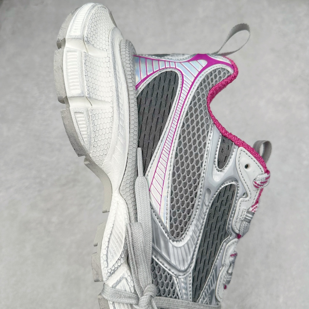 图片[6]-＃VG零售版 BALENCIAGA 3XL Sneakers 巴黎世家十代网布系带低帮走秀复古老爹鞋 全套原纸板楦头开发 最原汁原味的灵魂版型 全鞋荧光划线卡点 胶水把控整洁度追求极致完美 每一双都是工艺品 多重QC质检 超越公司货的品控标准 实实在在的免检产品 原盒原配 正确字体电绣 粗细、位置、大小正确 侧边TPU 透气孔匹配意产原版 正确分离大底 TPU软底 原版一致大底LOGO 立体感十足 原厂皮料水洗做旧 采购原厂网纱 不含皮革 网布材料和聚氨酯 磨损效果 鞋头边缘和后帮 Balenciaga 徽标 鞋面和后跟凸印尺码 鞋舌 3XL 橡胶品牌标识和反光细节 鞋帮拉袢和鞋舌拉祥 配反光细节 备用鞋带在鞋履前侧 可在穿着前取下 便于不同造型搭配 正常尺码 尺码：35 36 37 38 39 40 41 42 43 44 45 46-选品中心