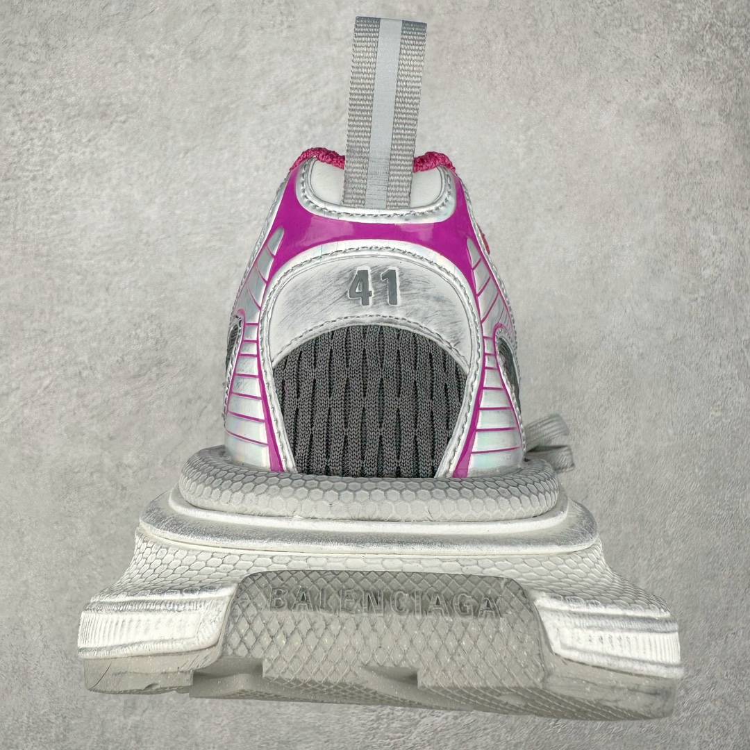 图片[8]-＃VG零售版 BALENCIAGA 3XL Sneakers 巴黎世家十代网布系带低帮走秀复古老爹鞋 全套原纸板楦头开发 最原汁原味的灵魂版型 全鞋荧光划线卡点 胶水把控整洁度追求极致完美 每一双都是工艺品 多重QC质检 超越公司货的品控标准 实实在在的免检产品 原盒原配 正确字体电绣 粗细、位置、大小正确 侧边TPU 透气孔匹配意产原版 正确分离大底 TPU软底 原版一致大底LOGO 立体感十足 原厂皮料水洗做旧 采购原厂网纱 不含皮革 网布材料和聚氨酯 磨损效果 鞋头边缘和后帮 Balenciaga 徽标 鞋面和后跟凸印尺码 鞋舌 3XL 橡胶品牌标识和反光细节 鞋帮拉袢和鞋舌拉祥 配反光细节 备用鞋带在鞋履前侧 可在穿着前取下 便于不同造型搭配 正常尺码 尺码：35 36 37 38 39 40 41 42 43 44 45 46-选品中心