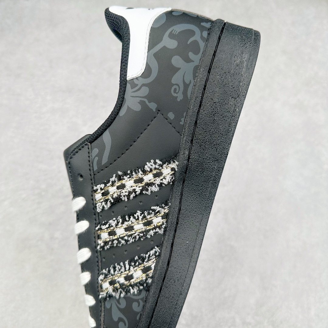 图片[7]-AD Originals Superstar 经典复古贝壳头板鞋 EG4959 诞生于1969年 是第一双将全皮面鞋 身与橡胶鞋头结合在一起的低帮篮球鞋 Superstar最开始 是作为高帮篮球鞋Pro Model的低帮版本而出现的 但因为其独特和醒目的橡胶鞋头造型而让大家熟知 被大家形象地称为\\\”shelltoe\\\”贝壳头 在70年代的美国职业篮球场上 接近3/4的NBA球员都将这双Superstar作为场上用鞋 80年代之后 经过不断的改良和发展 Superstar逐渐成为横跨时装、音乐、街头文化、休闲和运动等各大领域的时尚潮鞋 尺码：36 36.5 37 38 38.5 39 40 40.5 41 42 42.5 43 44 44.5 45-选品中心