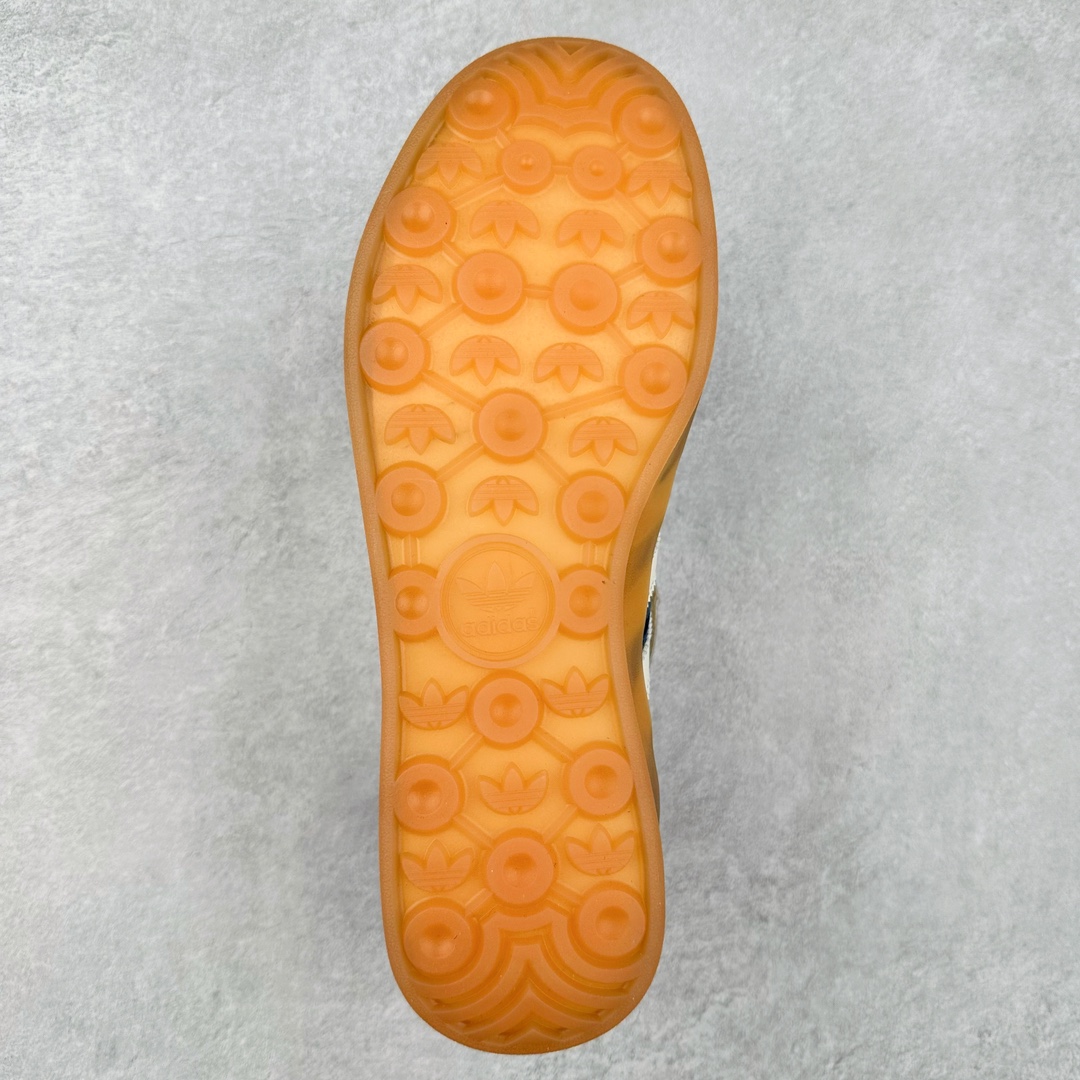 图片[9]-AD Gazelle Indoor Trainers 羚羊内训系列低帮复古百搭休闲运动德训风板鞋 IH7501 90年代经典的复刻版！自60年代以足球训练鞋面世以来,Gazelle就以其经典设计席卷全球。1991年版本的复刻,再造经典Gazelle。采用皮革打造,搭配浊色细节,让这款经典更加简约。尺码：36 36⅔ 37⅓ 38 38⅔ 39⅓ 40 40⅔ 41⅓ 42 42⅔ 43⅓ 44 45-选品中心