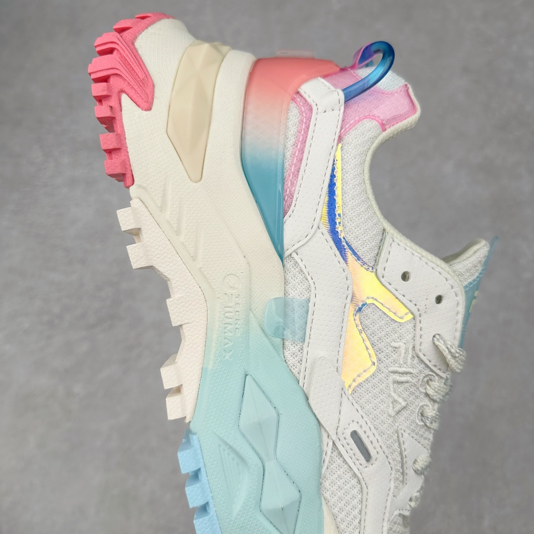 图片[6]-斐乐Fila Fusion Bianco 硬糖系列老爹风增高厚底复古中性休闲运动慢跑鞋 FILA FUSION正式推出全新BIANCO硬糖鞋，该鞋款灵感来自于阿尔卑斯山最高峰Moute Bianco的灵感，同时全掌搭载TECNO-PIUMAX轻能发泡科技，鞋面上穿插了层次丰富的设计，更增添酷炫感。大底采用山峦起伏的设计理念，整个夏天，带你感受来自阿尔卑斯雪山的凉爽。BIANCO硬糖鞋是FILA FUSION为女性打造的全新专属鞋款，BIANCO在意大利语中意为白色，BIANCO鞋底上的棱形结构意为雪山上晶莹剔透的水晶，又好像一颗颗甜美的硬糖，代表着外表绚丽、内心坚定，拥有自己主张的女性主义。让每个穿上的女生都能做最亮的高冷百变女王，可甜可飒，夏日炎炎，有硬糖更甜！尺码：35.5 36 36.5 37.5 38 38.5 39 40-选品中心