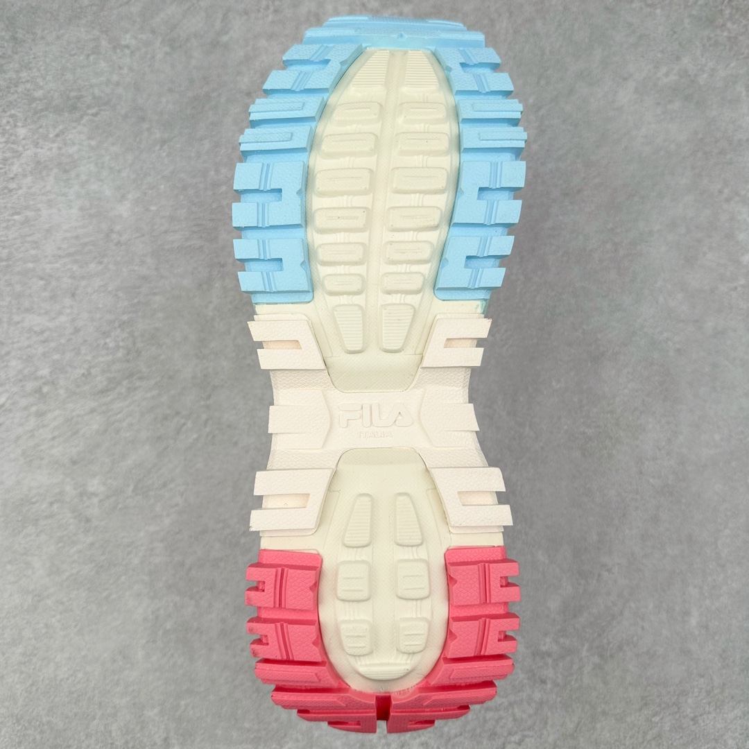 图片[9]-斐乐Fila Fusion Bianco 硬糖系列老爹风增高厚底复古中性休闲运动慢跑鞋 FILA FUSION正式推出全新BIANCO硬糖鞋，该鞋款灵感来自于阿尔卑斯山最高峰Moute Bianco的灵感，同时全掌搭载TECNO-PIUMAX轻能发泡科技，鞋面上穿插了层次丰富的设计，更增添酷炫感。大底采用山峦起伏的设计理念，整个夏天，带你感受来自阿尔卑斯雪山的凉爽。BIANCO硬糖鞋是FILA FUSION为女性打造的全新专属鞋款，BIANCO在意大利语中意为白色，BIANCO鞋底上的棱形结构意为雪山上晶莹剔透的水晶，又好像一颗颗甜美的硬糖，代表着外表绚丽、内心坚定，拥有自己主张的女性主义。让每个穿上的女生都能做最亮的高冷百变女王，可甜可飒，夏日炎炎，有硬糖更甜！尺码：35.5 36 36.5 37.5 38 38.5 39 40-选品中心