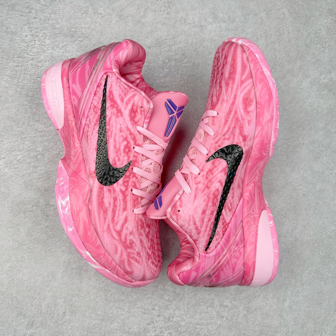 图片[3]-NK Zoom Kobe 6 科比六代 CW2190-602 采用了复合式的鞋面 内层为透气网面 中层加载Fly wire科技 而外层则用聚氨酯岛状结构塑造出非常逼真的蛇麟纹路 多层的鞋面结构带来了更好的透气性和更有针对性的保护 加入了双层记忆海绵鞋垫 可根据球员脚形自动调节以提高合脚度 使脚感更加柔软舒适 赋予球员非一般的球场舒适感受 尺码：40 40.5 41 42 42.5 43 44 44.5 45 46-选品中心