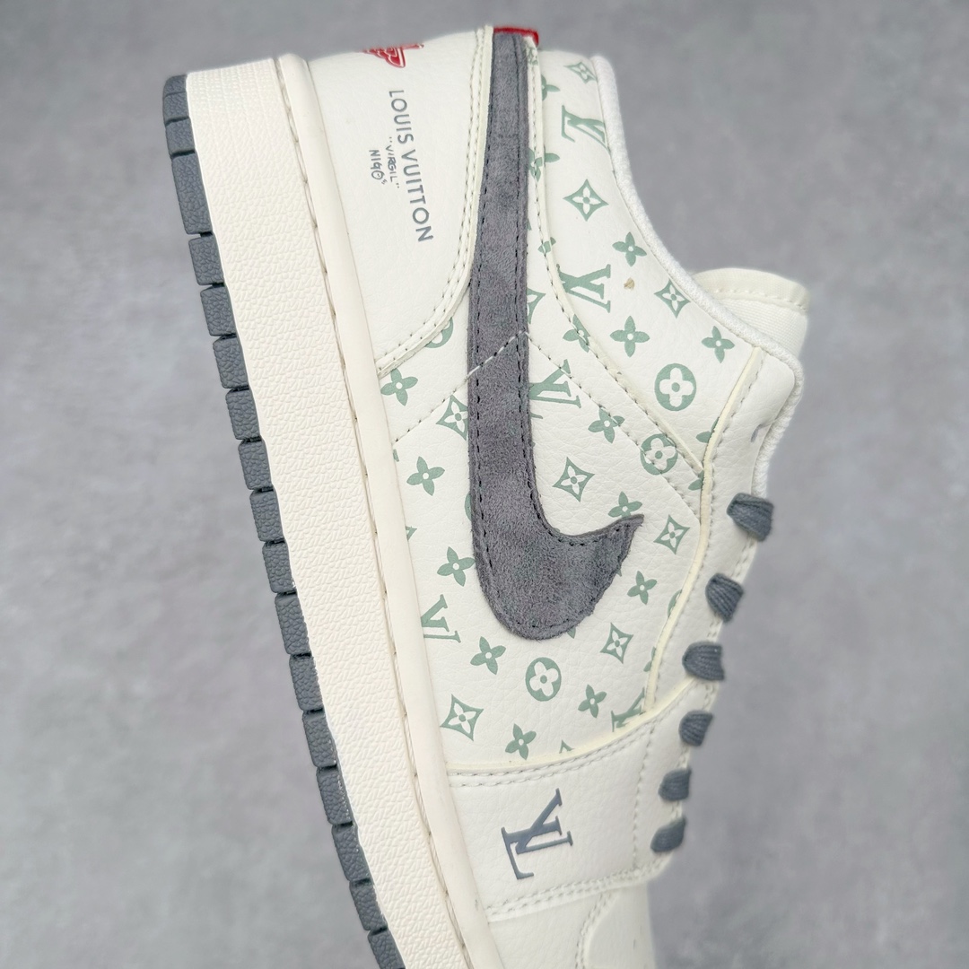 图片[6]-Air Jordan AJ1 Low 低帮系列定制配色 WG8850-010 原厂内置气垫魔块 A模大底 头层小牛皮 鞋舌AJ原厂专用牛津布+AJ专用反口珍珠布+原厂无杂质高弹内里海棉+特殊封边弹力鞋带 尺码：36 36.5 37.5 38 38.5 39 40 40.5 41 42 42.5 43 44 44.5 45 46-选品中心