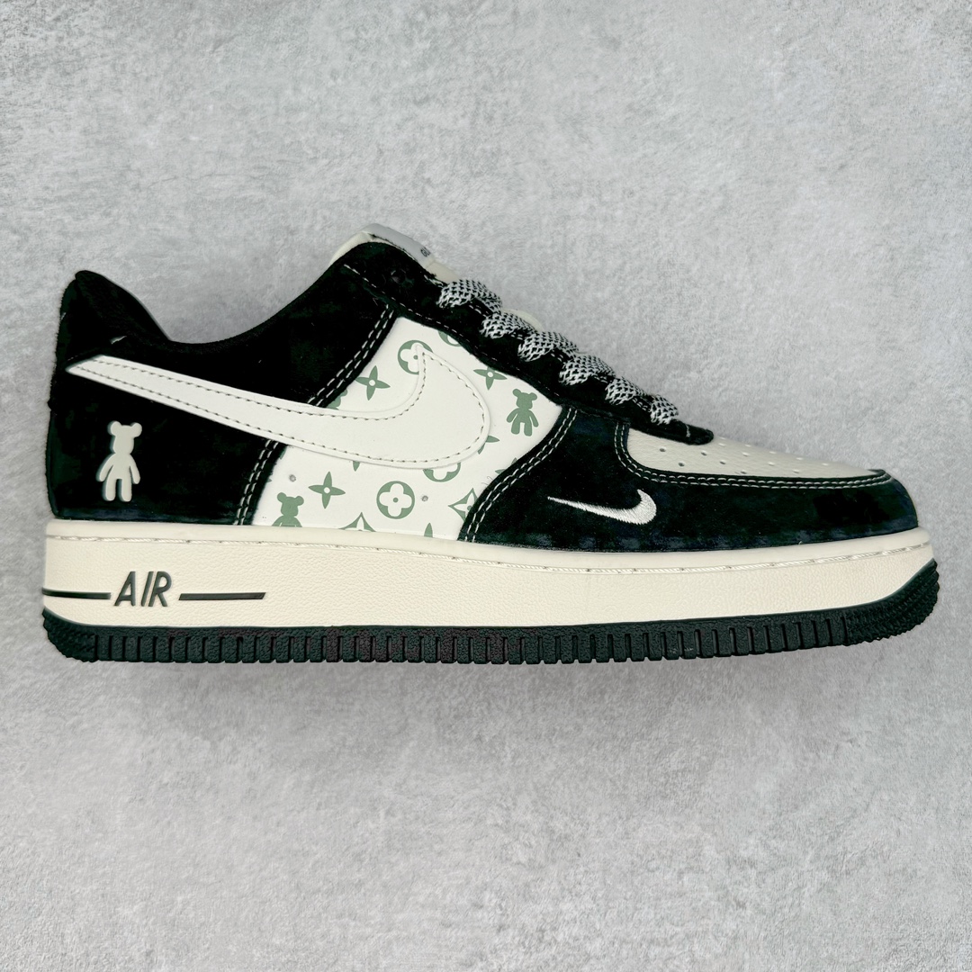 NK Air Force 1´07 Low 空军一号低帮百搭休闲运动板鞋 SJ9188-003 柔软、弹性十足的缓震性能和出色的中底设计 横跨复古与现代的外型结合 造就出风靡全球 三十多年的Force 1 直到今天还深受青睐 尺码:36 36.5 37.5 38 38.5 39 40 40.5 41 42 42.5 43 44 44.5 45-选品中心