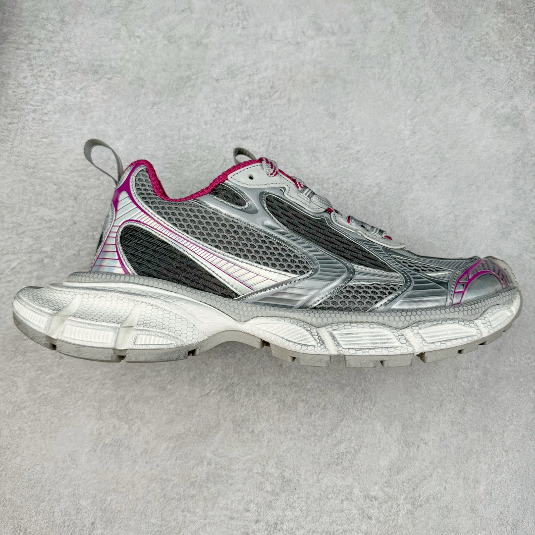 ＃VG零售版 BALENCIAGA 3XL Sneakers 巴黎世家十代网布系带低帮走秀复古老爹鞋 全套原纸板楦头开发 最原汁原味的灵魂版型 全鞋荧光划线卡点 胶水把控整洁度追求极致完美 每一双都是工艺品 多重QC质检 超越公司货的品控标准 实实在在的免检产品 原盒原配 正确字体电绣 粗细、位置、大小正确 侧边TPU 透气孔匹配意产原版 正确分离大底 TPU软底 原版一致大底LOGO 立体感十足 原厂皮料水洗做旧 采购原厂网纱 不含皮革 网布材料和聚氨酯 磨损效果 鞋头边缘和后帮 Balenciaga 徽标 鞋面和后跟凸印尺码 鞋舌 3XL 橡胶品牌标识和反光细节 鞋帮拉袢和鞋舌拉祥 配反光细节 备用鞋带在鞋履前侧 可在穿着前取下 便于不同造型搭配 正常尺码 尺码：35 36 37 38 39 40 41 42 43 44 45 46-选品中心