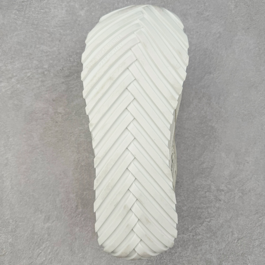 图片[9]-＃GD广顶 BOTTEGA VENETA Orbit Runner BV葆蝶家时尚休闲王一博同款老爹鞋运动鞋 原版开发 一比一打造 相似度百分之99以上 市场一梯队级别品质 区别市场任何标文顶级品质版本 采用轻质科技网布面料 搭配几何图案设计橡胶外底 王炸系列 高版本 认准套包工艺 实际增高很多哦 还是一样显腿细非常nice 耐玩耐造 对标对版 套包鞋工艺 认准高版本 大底选用拼色TPU大底 配置原版包装 尺码：35 36 37 38 39 40 41 42 43 44 45-选品中心