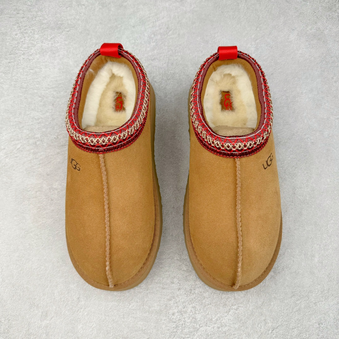 图片[2]-＃桑坡UGG盲盒福利 UGG 经典秋冬羊皮毛一体雪地靴 白菜价亏本清仓套现转新款 机不可失 好好把握 随机一双 只选尺码 商品款式均为上架顶级款式 保证稳赚不赔 无通货 无烂货 会有轻微瑕疵的情况 友情提醒 买到是亏还是赚 每个人定义不同福袋闷包理论上和赌博心理相同玩的就是惊喜 玩的就是心跳活动商品无严重质量问题不退换 桑坡大厂直供 隆丰A级澳洲进口羊皮毛一体 完全遵循ZP工艺流程 代工厂原厂版师 秉承无原鞋不开发选择 注重每一处细节 市面最正版型 TREADLITE\\\”轻翼\\\”科技外底 轻便/耐用/柔韧/桩型 翻毛皮鞋面 细腻亲肤再生聚酯纤维滚边 舒适易打理 保暖性佳 UGG plush™ 里衬和内底 茸软亲肤 舒适暖足 经典鞋型搭配轻盈厚底 稳稳拿捏秋冬出街时髦造型 Treadlite by UGG 轻翼大底 轻盈缓震 为双足减负 舒适轻便 助你轻松畅玩整天 尺码：35 36 37 38 39 40-选品中心