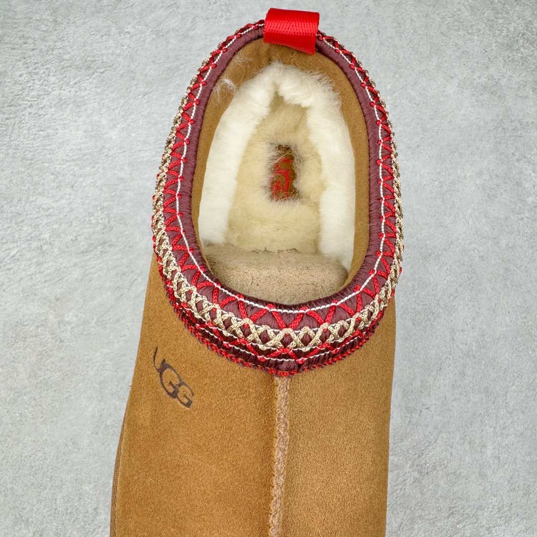 图片[5]-＃桑坡UGG盲盒福利 UGG 经典秋冬羊皮毛一体雪地靴 白菜价亏本清仓套现转新款 机不可失 好好把握 随机一双 只选尺码 商品款式均为上架顶级款式 保证稳赚不赔 无通货 无烂货 会有轻微瑕疵的情况 友情提醒 买到是亏还是赚 每个人定义不同福袋闷包理论上和赌博心理相同玩的就是惊喜 玩的就是心跳活动商品无严重质量问题不退换 桑坡大厂直供 隆丰A级澳洲进口羊皮毛一体 完全遵循ZP工艺流程 代工厂原厂版师 秉承无原鞋不开发选择 注重每一处细节 市面最正版型 TREADLITE\\\”轻翼\\\”科技外底 轻便/耐用/柔韧/桩型 翻毛皮鞋面 细腻亲肤再生聚酯纤维滚边 舒适易打理 保暖性佳 UGG plush™ 里衬和内底 茸软亲肤 舒适暖足 经典鞋型搭配轻盈厚底 稳稳拿捏秋冬出街时髦造型 Treadlite by UGG 轻翼大底 轻盈缓震 为双足减负 舒适轻便 助你轻松畅玩整天 尺码：35 36 37 38 39 40-选品中心