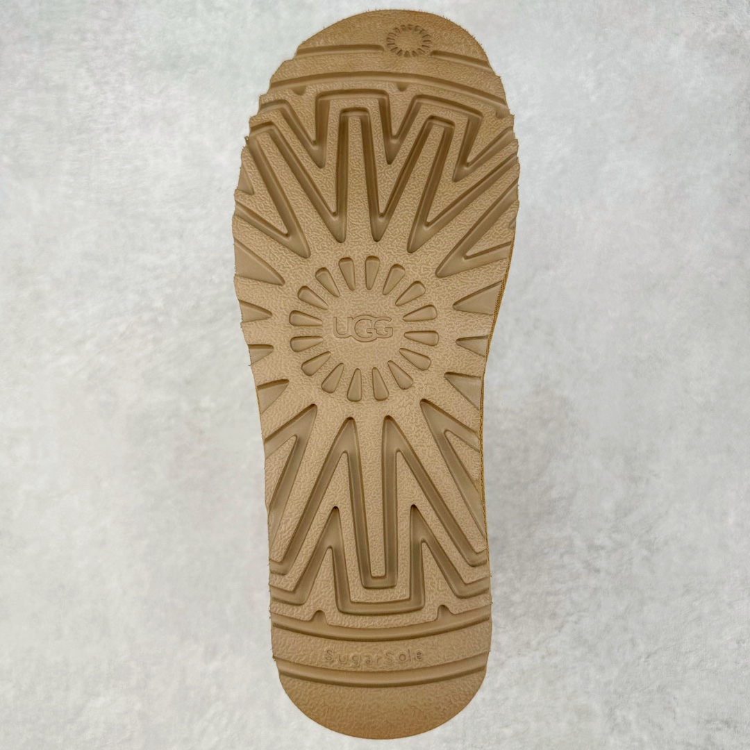 图片[9]-＃CS UGG 6223 经典中筒秋冬羊皮毛一体雪地靴 全鞋采用ZP同厂 隆丰A级澳洲进口羊皮毛一体 品牌代工厂生产线 完全遵循ZP工艺流程 代工厂原厂版师 秉承无原鞋不开发选择 注重每一处细节 市面最正版型 TREADLITE\\\”轻翼\\\”科技外底 轻便/耐用/柔韧/桩型【售后郑重承诺】一个月内若出现重大脱胶/断底等质量问题 直接为您换新！尺码：35 36 37 38 39 40-选品中心