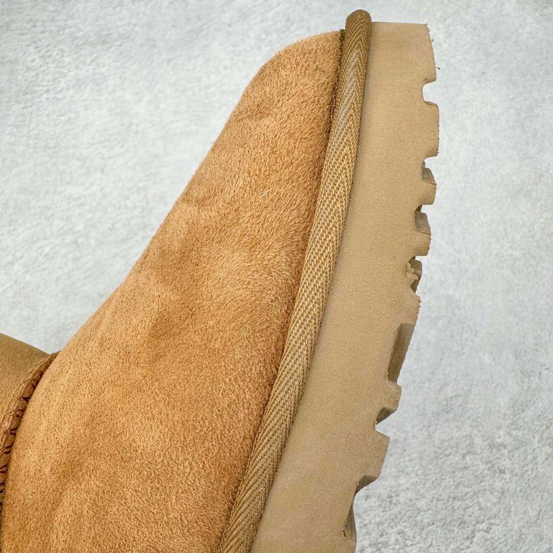 图片[15]-＃CS UGG 6223 经典中筒秋冬羊皮毛一体雪地靴 全鞋采用ZP同厂 隆丰A级澳洲进口羊皮毛一体 品牌代工厂生产线 完全遵循ZP工艺流程 代工厂原厂版师 秉承无原鞋不开发选择 注重每一处细节 市面最正版型 TREADLITE\\\”轻翼\\\”科技外底 轻便/耐用/柔韧/桩型【售后郑重承诺】一个月内若出现重大脱胶/断底等质量问题 直接为您换新！尺码：35 36 37 38 39 40-选品中心