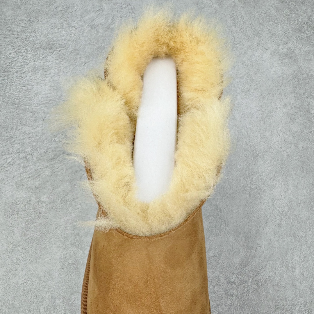 图片[5]-＃桑坡UGG盲盒福利 UGG 经典秋冬羊皮毛一体雪地靴 白菜价亏本清仓套现转新款 机不可失 好好把握 随机一双 只选尺码 商品款式均为上架顶级款式 保证稳赚不赔 无通货 无烂货 会有轻微瑕疵的情况 友情提醒 买到是亏还是赚 每个人定义不同福袋闷包理论上和赌博心理相同玩的就是惊喜 玩的就是心跳活动商品无严重质量问题不退换 桑坡大厂直供 隆丰A级澳洲进口羊皮毛一体 完全遵循ZP工艺流程 代工厂原厂版师 秉承无原鞋不开发选择 注重每一处细节 市面最正版型 TREADLITE\\\”轻翼\\\”科技外底 轻便/耐用/柔韧/桩型 翻毛皮鞋面 细腻亲肤再生聚酯纤维滚边 舒适易打理 保暖性佳 UGG plush™ 里衬和内底 茸软亲肤 舒适暖足 经典鞋型搭配轻盈厚底 稳稳拿捏秋冬出街时髦造型 Treadlite by UGG 轻翼大底 轻盈缓震 为双足减负 舒适轻便 助你轻松畅玩整天 尺码：35 36 37 38 39 40-选品中心