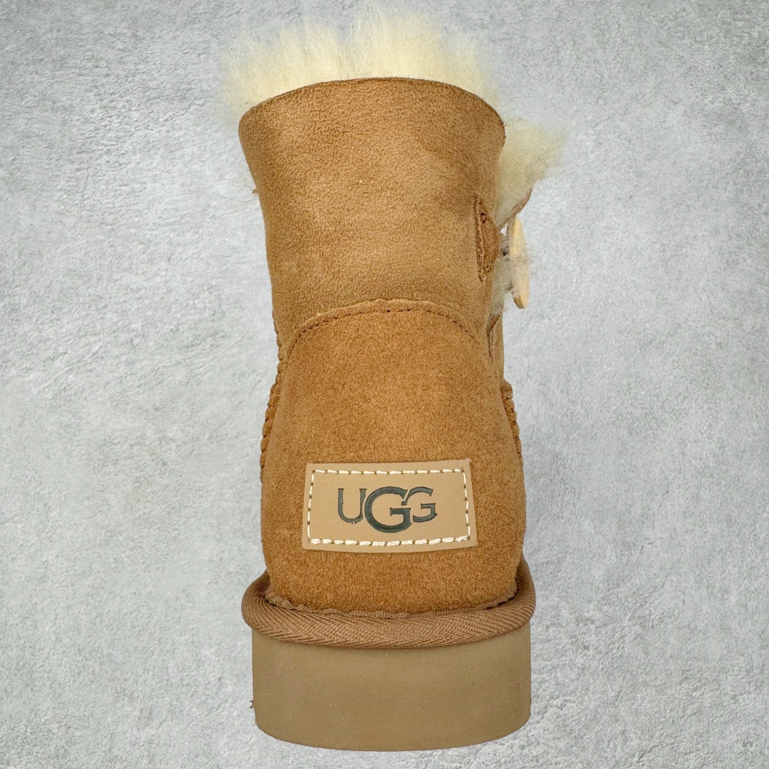 图片[8]-＃桑坡UGG盲盒福利 UGG 经典秋冬羊皮毛一体雪地靴 白菜价亏本清仓套现转新款 机不可失 好好把握 随机一双 只选尺码 商品款式均为上架顶级款式 保证稳赚不赔 无通货 无烂货 会有轻微瑕疵的情况 友情提醒 买到是亏还是赚 每个人定义不同福袋闷包理论上和赌博心理相同玩的就是惊喜 玩的就是心跳活动商品无严重质量问题不退换 桑坡大厂直供 隆丰A级澳洲进口羊皮毛一体 完全遵循ZP工艺流程 代工厂原厂版师 秉承无原鞋不开发选择 注重每一处细节 市面最正版型 TREADLITE\\\”轻翼\\\”科技外底 轻便/耐用/柔韧/桩型 翻毛皮鞋面 细腻亲肤再生聚酯纤维滚边 舒适易打理 保暖性佳 UGG plush™ 里衬和内底 茸软亲肤 舒适暖足 经典鞋型搭配轻盈厚底 稳稳拿捏秋冬出街时髦造型 Treadlite by UGG 轻翼大底 轻盈缓震 为双足减负 舒适轻便 助你轻松畅玩整天 尺码：35 36 37 38 39 40-选品中心