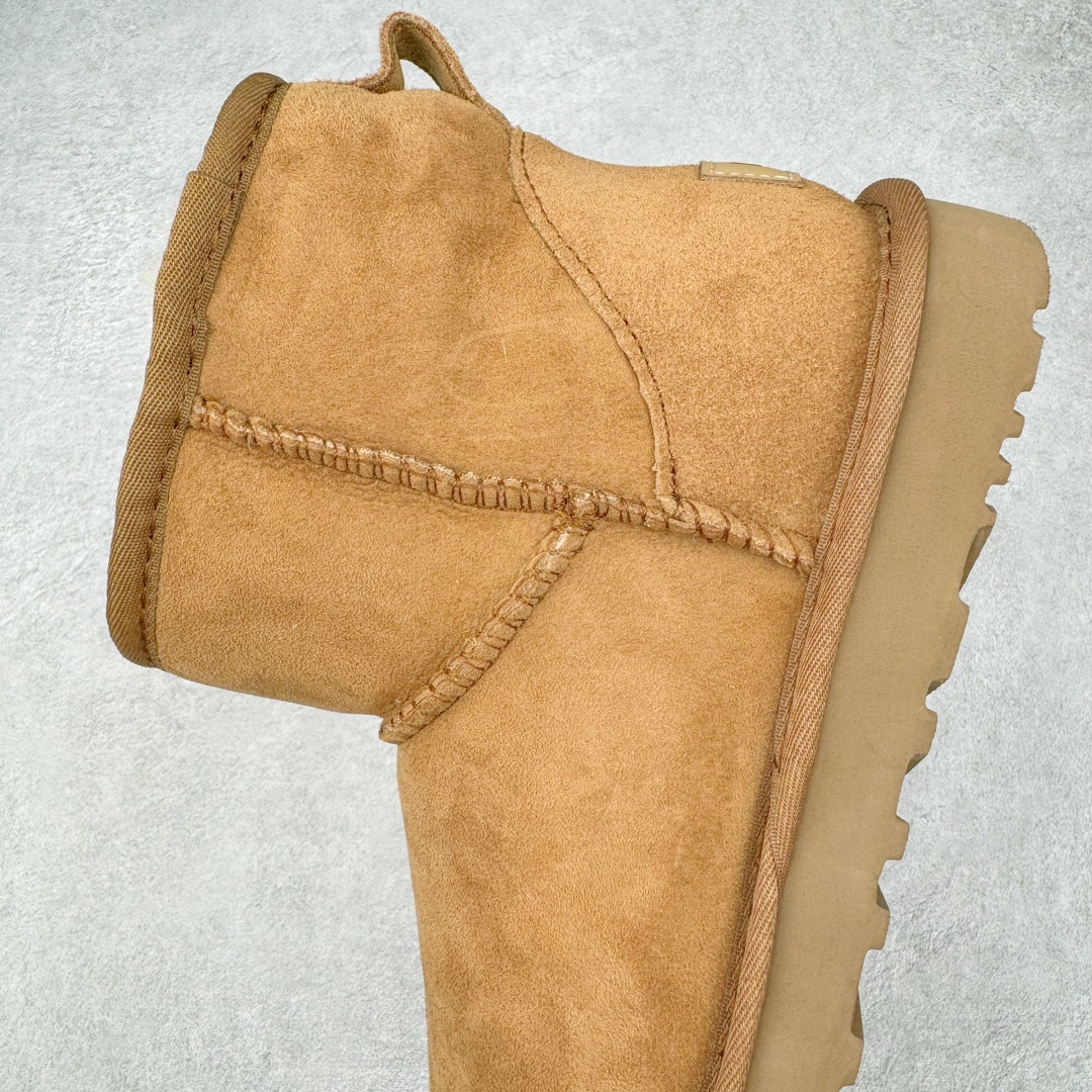 图片[7]-＃CS UGG 6222 经典短筒秋冬羊皮毛一体雪地靴 全鞋采用ZP同厂 隆丰A级澳洲进口羊皮毛一体 品牌代工厂生产线 完全遵循ZP工艺流程 代工厂原厂版师 秉承无原鞋不开发选择 注重每一处细节 市面最正版型 TREADLITE\\\”轻翼\\\”科技外底 轻便/耐用/柔韧/桩型【售后郑重承诺】一个月内若出现重大脱胶/断底等质量问题 直接为您换新！尺码：35 36 37 38 39 40-选品中心