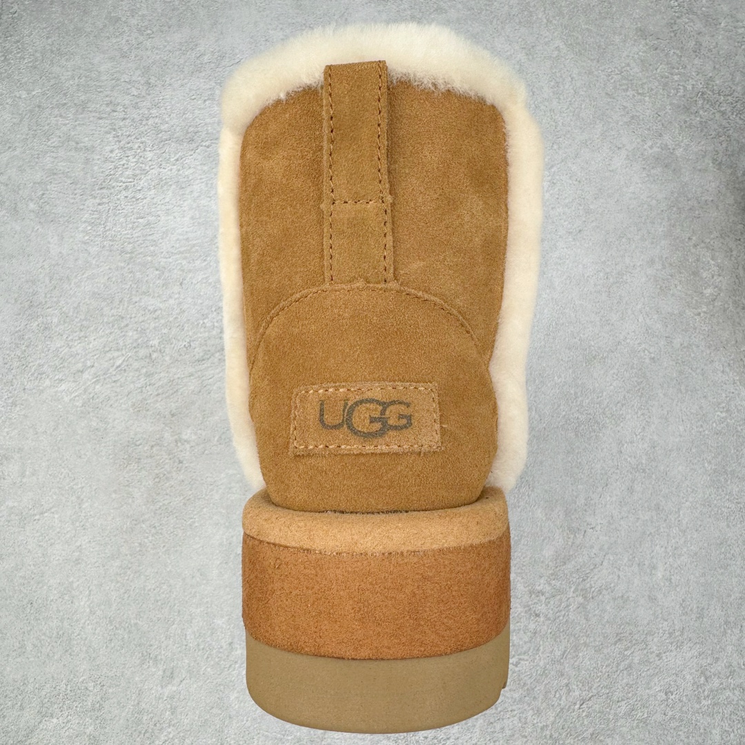 图片[8]-＃BK UGG 4046 经典秋冬羊皮毛一体雪地靴 全鞋采用ZP同厂 隆丰A级澳洲进口羊皮毛一体 品牌代工厂生产线 完全遵循ZP工艺流程 代工厂原厂版师 秉承无原鞋不开发选择 注重每一处细节 市面最正版型 TREADLITE\\\”轻翼\\\”科技外底 轻便/耐用/柔韧/桩型【售后郑重承诺】一个月内若出现重大脱胶/断底等质量问题 直接为您换新！尺码：35 36 37 38 39 40-选品中心