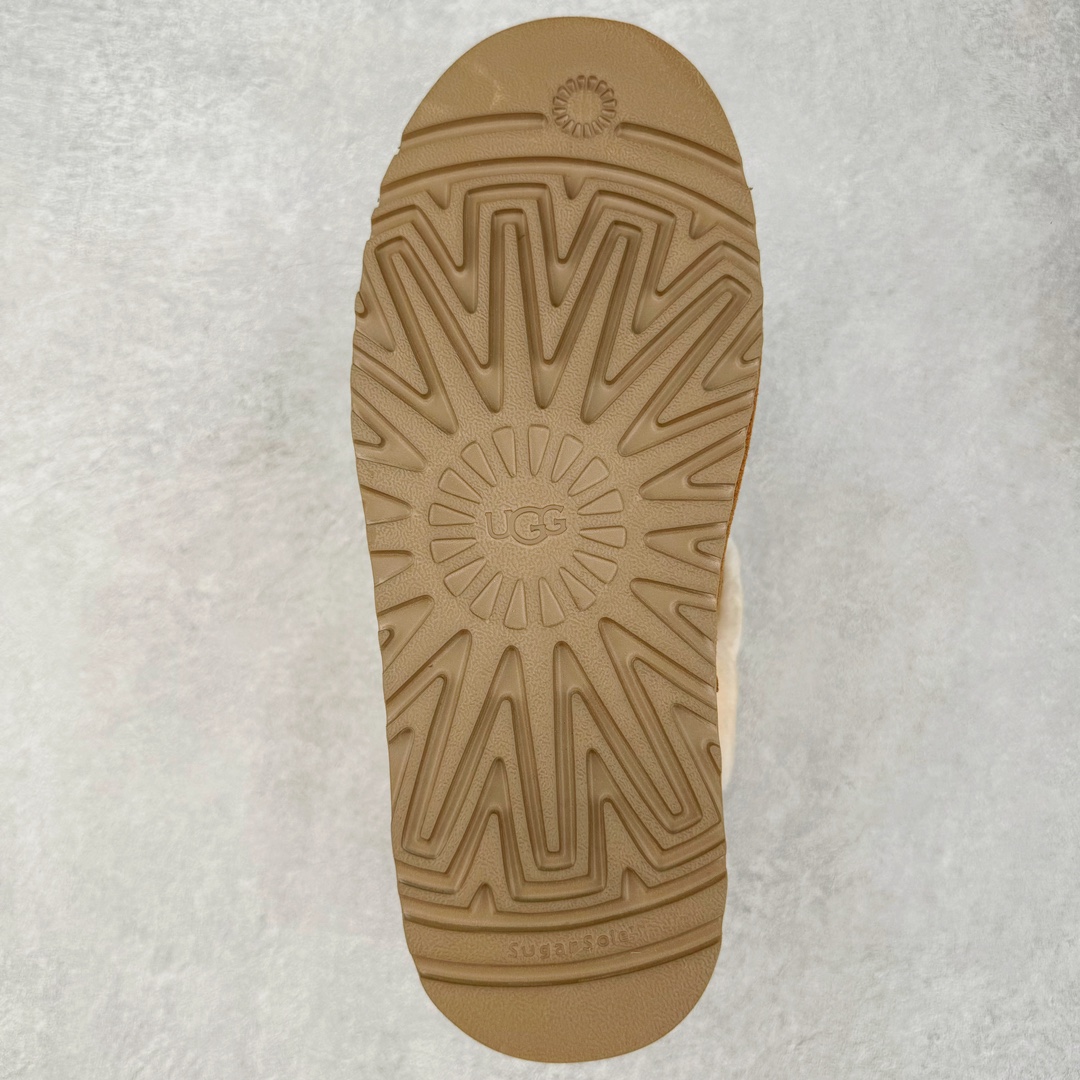 图片[9]-＃BK UGG 4046 经典秋冬羊皮毛一体雪地靴 全鞋采用ZP同厂 隆丰A级澳洲进口羊皮毛一体 品牌代工厂生产线 完全遵循ZP工艺流程 代工厂原厂版师 秉承无原鞋不开发选择 注重每一处细节 市面最正版型 TREADLITE\\\”轻翼\\\”科技外底 轻便/耐用/柔韧/桩型【售后郑重承诺】一个月内若出现重大脱胶/断底等质量问题 直接为您换新！尺码：35 36 37 38 39 40-选品中心