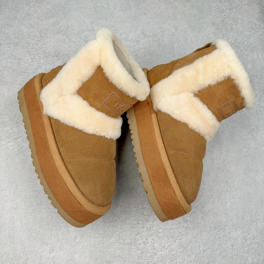 图片[3]-＃BK UGG 4046 经典秋冬羊皮毛一体雪地靴 全鞋采用ZP同厂 隆丰A级澳洲进口羊皮毛一体 品牌代工厂生产线 完全遵循ZP工艺流程 代工厂原厂版师 秉承无原鞋不开发选择 注重每一处细节 市面最正版型 TREADLITE\\\”轻翼\\\”科技外底 轻便/耐用/柔韧/桩型【售后郑重承诺】一个月内若出现重大脱胶/断底等质量问题 直接为您换新！尺码：35 36 37 38 39 40-选品中心