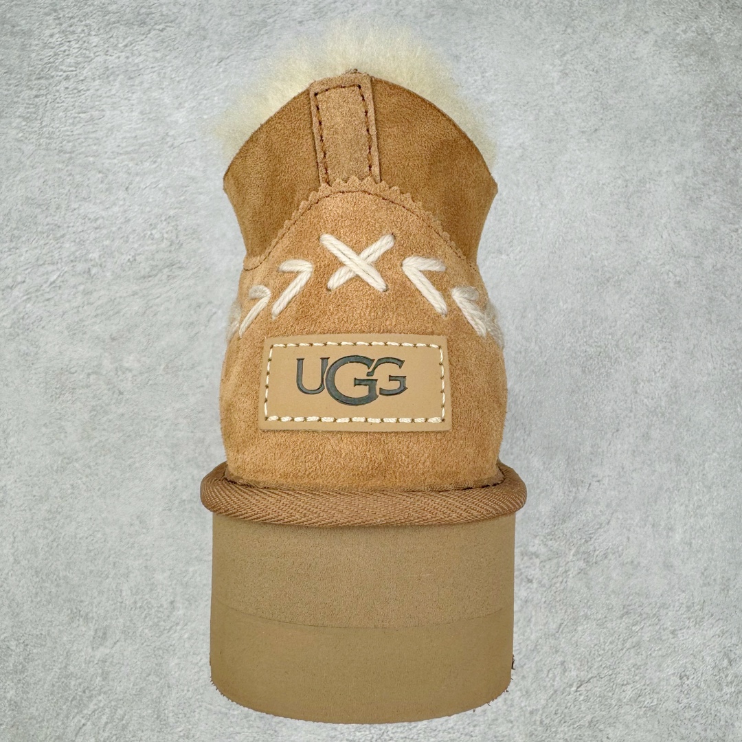 图片[8]-＃CS UGG 6901 经典短筒秋冬羊皮毛一体雪地靴 全鞋采用ZP同厂 隆丰A级澳洲进口羊皮毛一体 品牌代工厂生产线 完全遵循ZP工艺流程 代工厂原厂版师 秉承无原鞋不开发选择 注重每一处细节 市面最正版型 TREADLITE\\\”轻翼\\\”科技外底 轻便/耐用/柔韧/桩型【售后郑重承诺】一个月内若出现重大脱胶/断底等质量问题 直接为您换新！尺码：35 36 37 38 39 40-选品中心