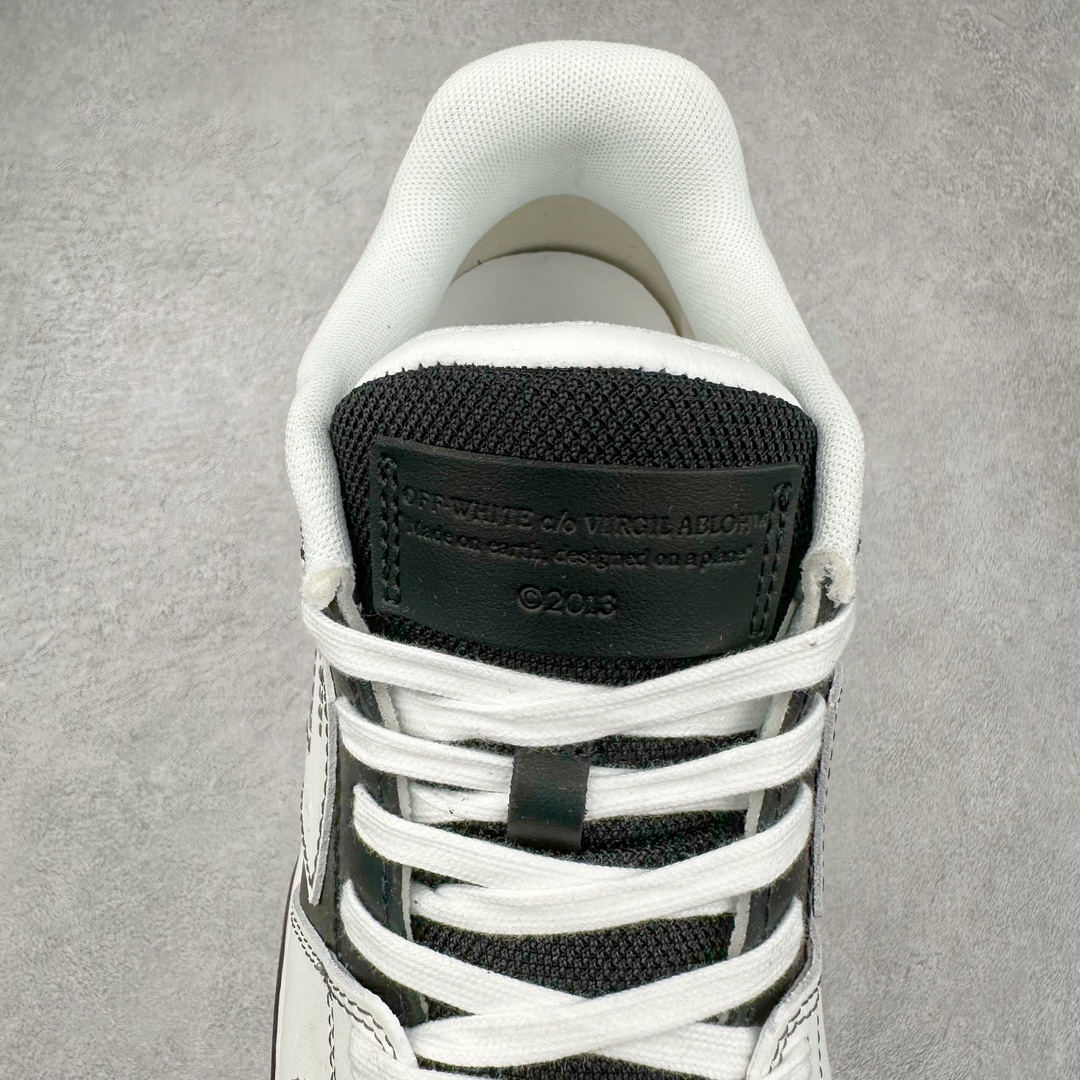 图片[6]-OFF-WHITE Out Of Office OW低帮时尚板鞋 全套原楦原纸版原鞋开模 全网最正确的版型 独家私模大底 最大开发至46码 大厂出品 细节到位 官方原盒原配 100加配色陆更新 终端控货 优势供应 续众明星上脚 由经典配色打造 箭头符号、ZipTie 标签、1ogo印花等经典元素皆在此呈现 让人一眼明了 Off-White 的潮流身份 单品以黑白配色皮质制成 饰有品牌标志性 zip Tie 束线带吊牌 侧面饰有 Arrows 图案 展现出品牌对街头风格的偏爱 尺码：36 37 38 39 40 41 42 43 44 45 46-选品中心