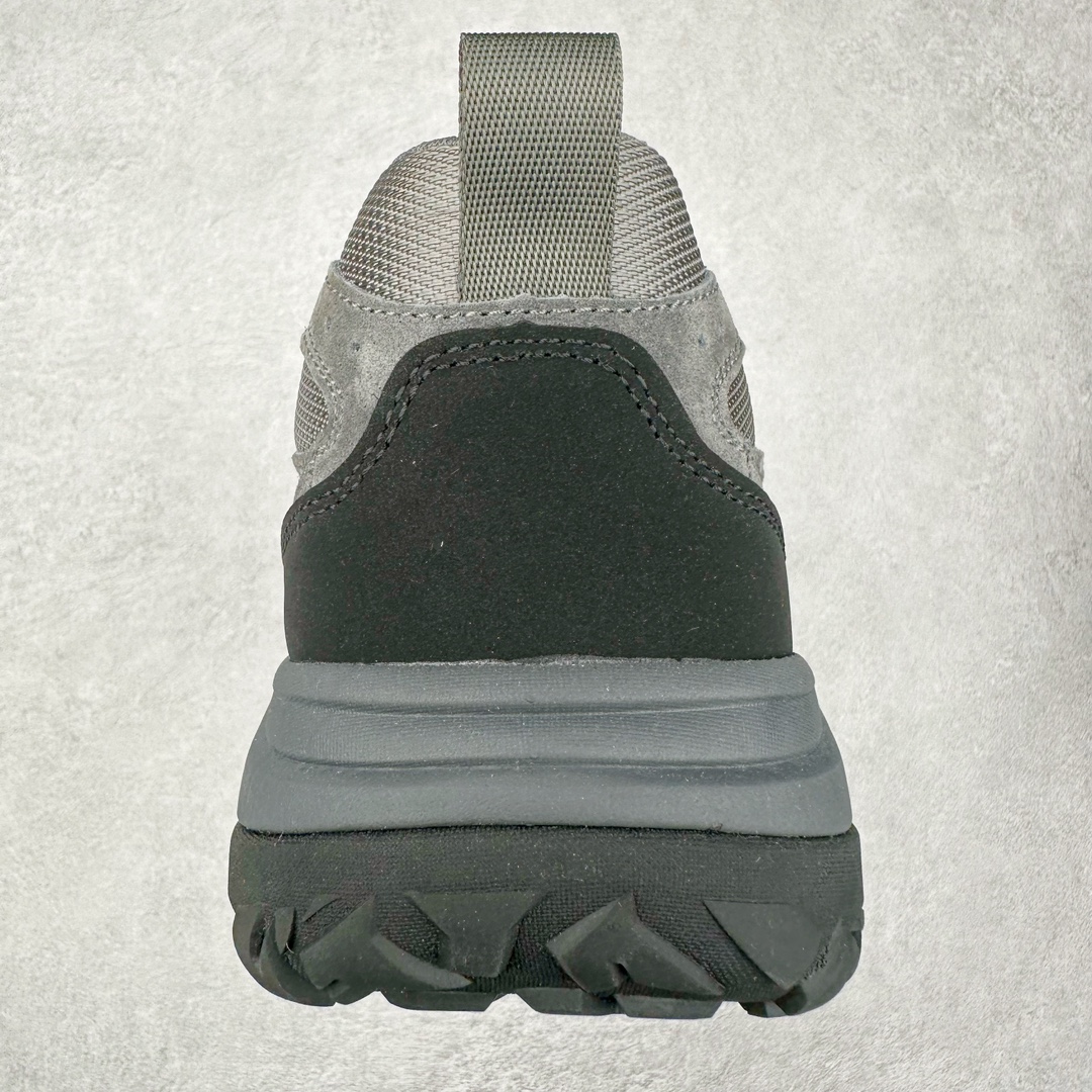 图片[8]-Ecco爱步户外牛皮反绒皮登山鞋 防滑越野跑步鞋 健步BIOMC踪迹系列 防撞鞋头 更好的面对崎岖防撞护趾 鞋面多处采用防裂车线 让鞋子经久耐穿不易开裂 轻量鞋身 透气护足 后跟编织提带 方便穿脱自由 鞋底疏水槽与止刹纹，轻松征踏湿滑崎岖 耐磨止滑 透气缓震 稳定支撑 越野无束尺码：38 39 40 41 42 43 44 45（皮鞋码）-选品中心