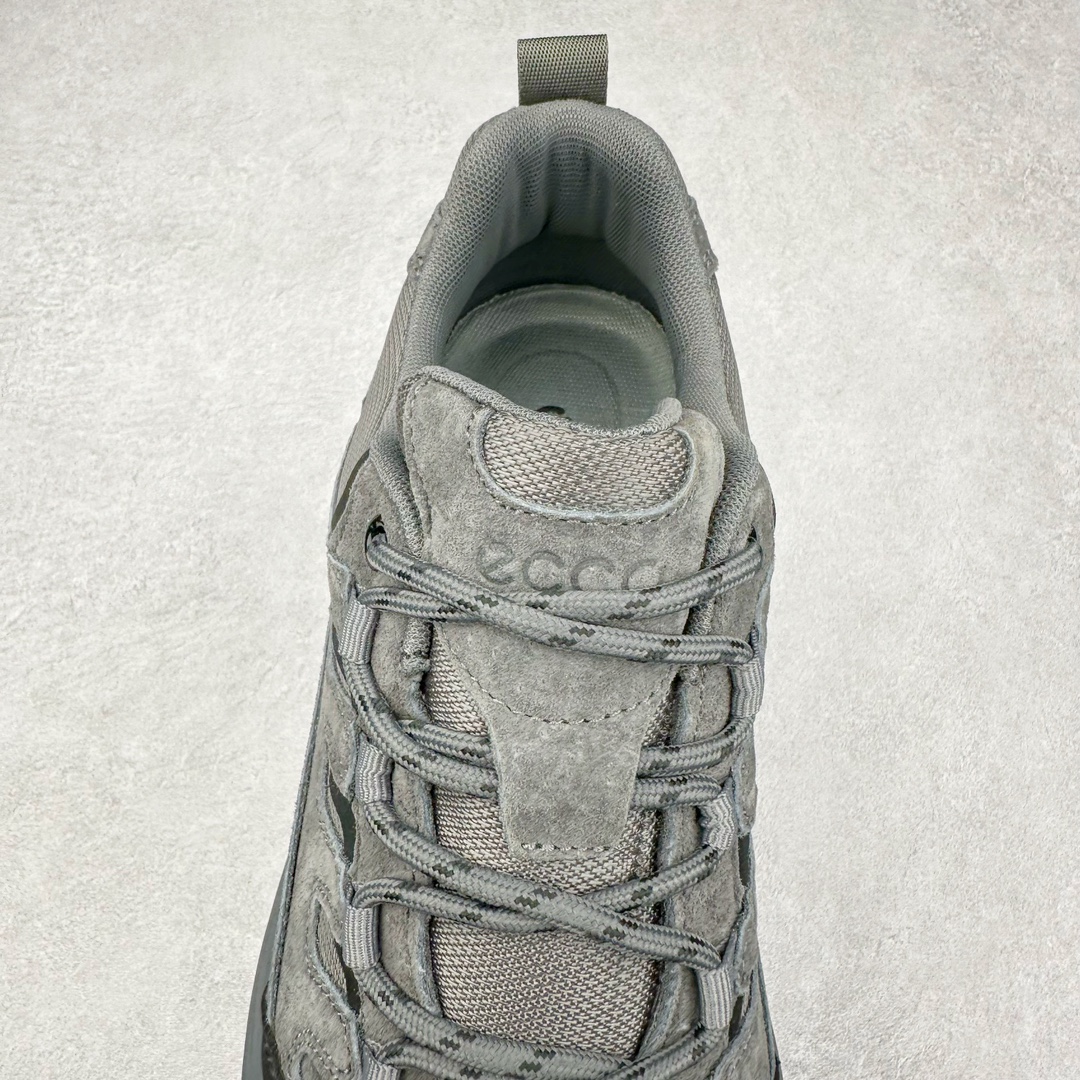 图片[5]-Ecco爱步户外牛皮反绒皮登山鞋 防滑越野跑步鞋 健步BIOMC踪迹系列 防撞鞋头 更好的面对崎岖防撞护趾 鞋面多处采用防裂车线 让鞋子经久耐穿不易开裂 轻量鞋身 透气护足 后跟编织提带 方便穿脱自由 鞋底疏水槽与止刹纹，轻松征踏湿滑崎岖 耐磨止滑 透气缓震 稳定支撑 越野无束尺码：38 39 40 41 42 43 44 45（皮鞋码）-选品中心