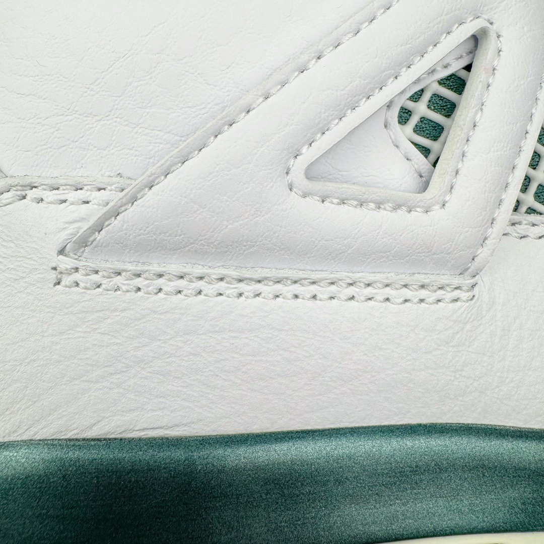 图片[18]-＃K版纯原 Air Jordan AJ4 Retro 氧化白绿 FQ8138-103 全新升级改良 原鞋原楦原纸板同源开发 完美呈现乔4的版型 内侧正确双色网格 还原细节 原厂皮料 正确气垫颜色 正确网格工艺 正确拉帮工艺 全鞋原装材料制作 原档案原模具打造 支持全方位与正品对比 尺码：40 40.5 41 42 42.5 43 44 44.5 45 46 47.5-选品中心