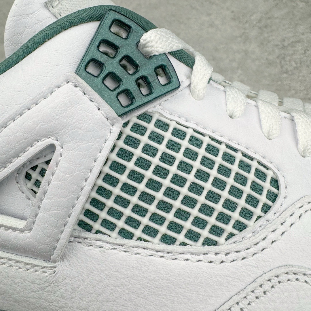 图片[19]-＃K版纯原 Air Jordan AJ4 Retro 氧化白绿 FQ8138-103 全新升级改良 原鞋原楦原纸板同源开发 完美呈现乔4的版型 内侧正确双色网格 还原细节 原厂皮料 正确气垫颜色 正确网格工艺 正确拉帮工艺 全鞋原装材料制作 原档案原模具打造 支持全方位与正品对比 尺码：40 40.5 41 42 42.5 43 44 44.5 45 46 47.5-选品中心