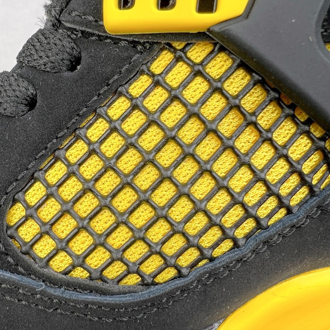 图片[16]-＃K版纯原 Air Jordan AJ4 Retro 黑黄雷公 DH6927-017 全新升级改良 原鞋原楦原纸板同源开发 完美呈现乔4的版型 内侧正确双色网格 还原细节 原厂皮料 正确气垫颜色 正确网格工艺 正确拉帮工艺 全鞋原装材料制作 原档案原模具打造 支持全方位与正品对比 尺码：40 40.5 41 42 42.5 43 44 44.5 45 46 47.5-选品中心