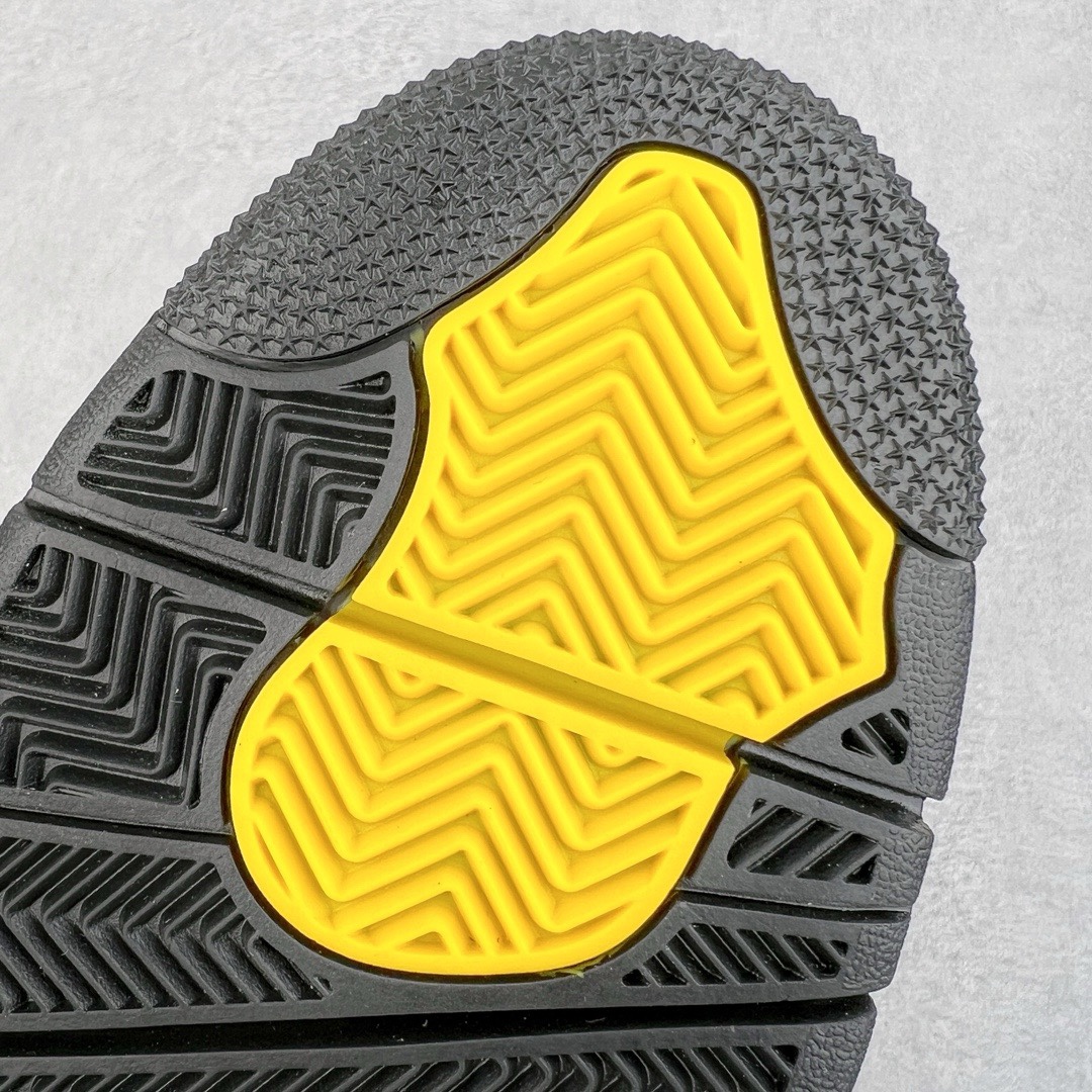 图片[15]-＃K版纯原 Air Jordan AJ4 Retro 黑黄雷公 DH6927-017 全新升级改良 原鞋原楦原纸板同源开发 完美呈现乔4的版型 内侧正确双色网格 还原细节 原厂皮料 正确气垫颜色 正确网格工艺 正确拉帮工艺 全鞋原装材料制作 原档案原模具打造 支持全方位与正品对比 尺码：40 40.5 41 42 42.5 43 44 44.5 45 46 47.5-选品中心