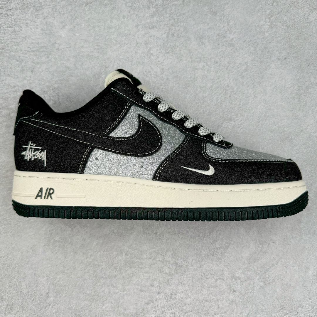 NK Air Force 1´07 Low 空军一号低帮百搭休闲运动板鞋 XZ1968-518 柔软、弹性十足的缓震性能和出色的中底设计 横跨复古与现代的外型结合 造就出风靡全球 三十多年的Force 1 直到今天还深受青睐 尺码：36 36.5 37.5 38 38.5 39 40 40.5 41 42 42.5 43 44 44.5 45-选品中心