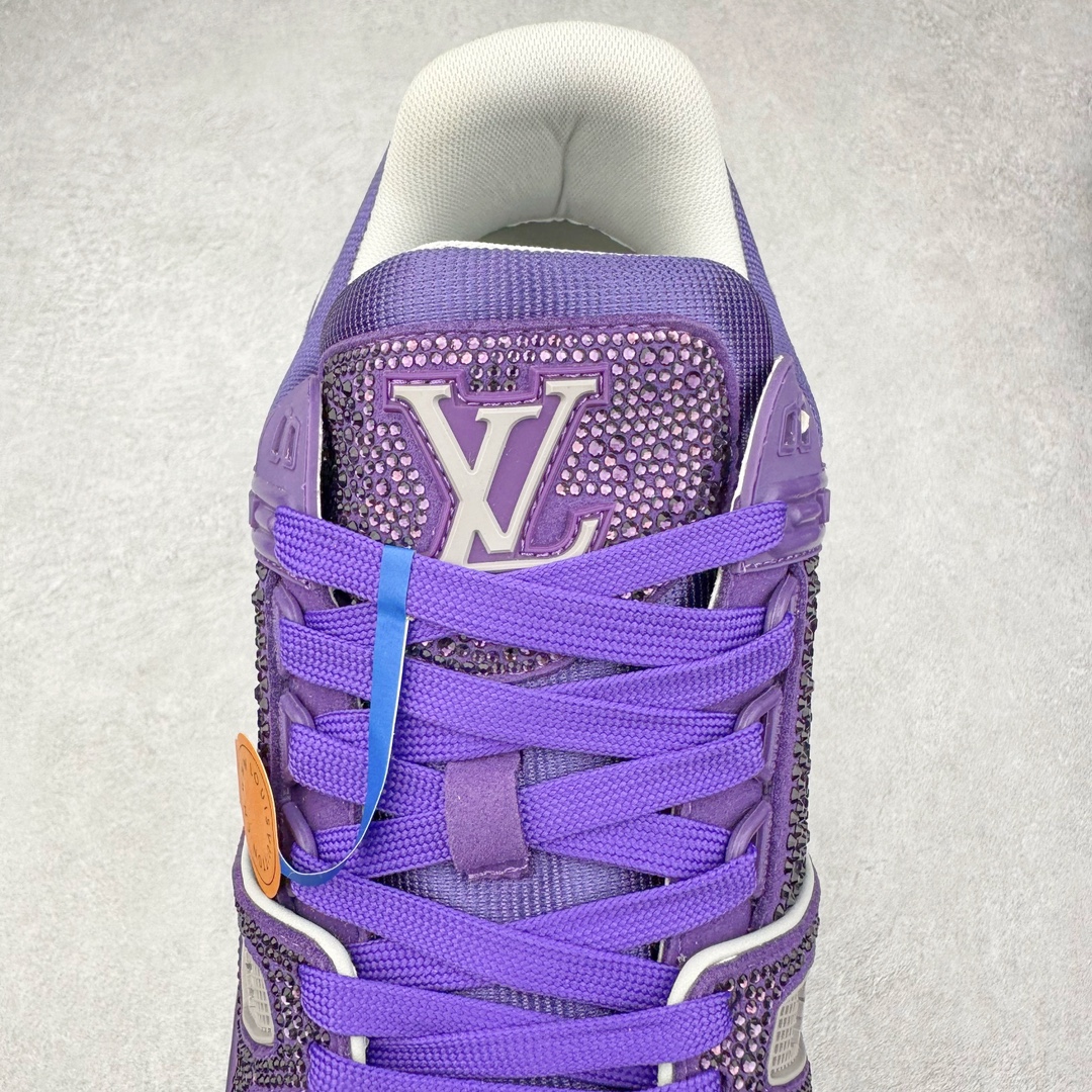 图片[5]-＃K纯原 Louis Vuitton Trainer lv时装走秀运动鞋 市场所有版本中综合最强的货品 GD实力大厂出品 全网最全配色更新最快 最成熟的做工稳定的品控 完美鞋型超高的清洁度 零毛边线头瑕疵 全套原楦原纸版原鞋开模 全网最具灵魂的版型 正确原装黄色鞋盒 正确中底印花 鞋面印花3D高频深度立体 全鞋电脑针车 紧密相连 针距密度一致 环保乳胶注塑鞋垫 厚度脚感还原原版 皮面裁剪部位 统一油边封口工艺 原装橡胶大底含胶量大底组合零偏差 专柜全套包装 防尘袋 说明书 质保卡 男女鞋 尺码：35 36 37 38 39 40 41 42 43 44 45-选品中心