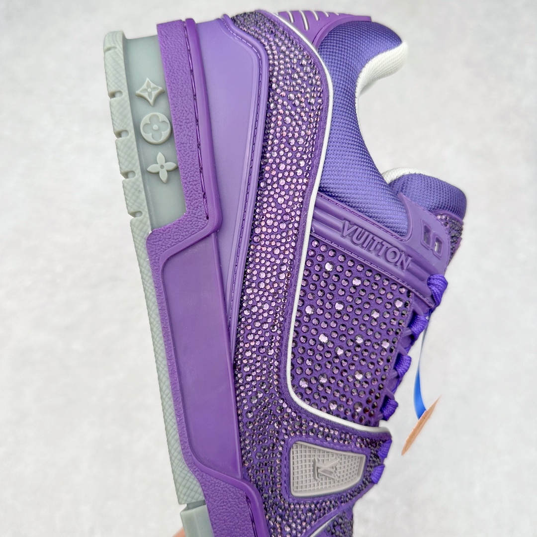 图片[6]-＃K纯原 Louis Vuitton Trainer lv时装走秀运动鞋 市场所有版本中综合最强的货品 GD实力大厂出品 全网最全配色更新最快 最成熟的做工稳定的品控 完美鞋型超高的清洁度 零毛边线头瑕疵 全套原楦原纸版原鞋开模 全网最具灵魂的版型 正确原装黄色鞋盒 正确中底印花 鞋面印花3D高频深度立体 全鞋电脑针车 紧密相连 针距密度一致 环保乳胶注塑鞋垫 厚度脚感还原原版 皮面裁剪部位 统一油边封口工艺 原装橡胶大底含胶量大底组合零偏差 专柜全套包装 防尘袋 说明书 质保卡 男女鞋 尺码：35 36 37 38 39 40 41 42 43 44 45-选品中心