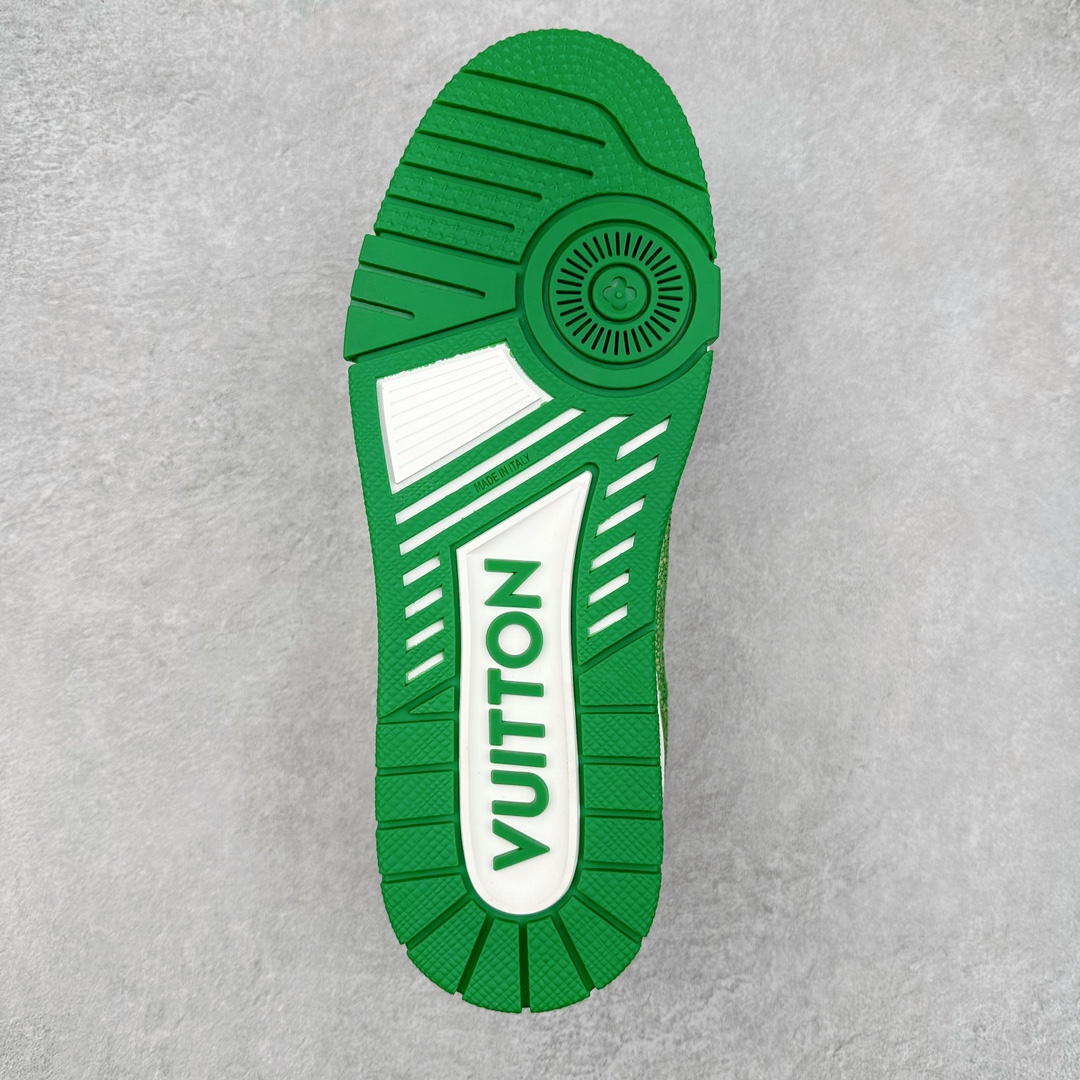 图片[9]-＃K纯原 Louis Vuitton Trainer lv时装走秀运动鞋 市场所有版本中综合最强的货品 GD实力大厂出品 全网最全配色更新最快 最成熟的做工稳定的品控 完美鞋型超高的清洁度 零毛边线头瑕疵 全套原楦原纸版原鞋开模 全网最具灵魂的版型 正确原装黄色鞋盒 正确中底印花 鞋面印花3D高频深度立体 全鞋电脑针车 紧密相连 针距密度一致 环保乳胶注塑鞋垫 厚度脚感还原原版 皮面裁剪部位 统一油边封口工艺 原装橡胶大底含胶量大底组合零偏差 专柜全套包装 防尘袋 说明书 质保卡 男女鞋 尺码：35 36 37 38 39 40 41 42 43 44 45-选品中心