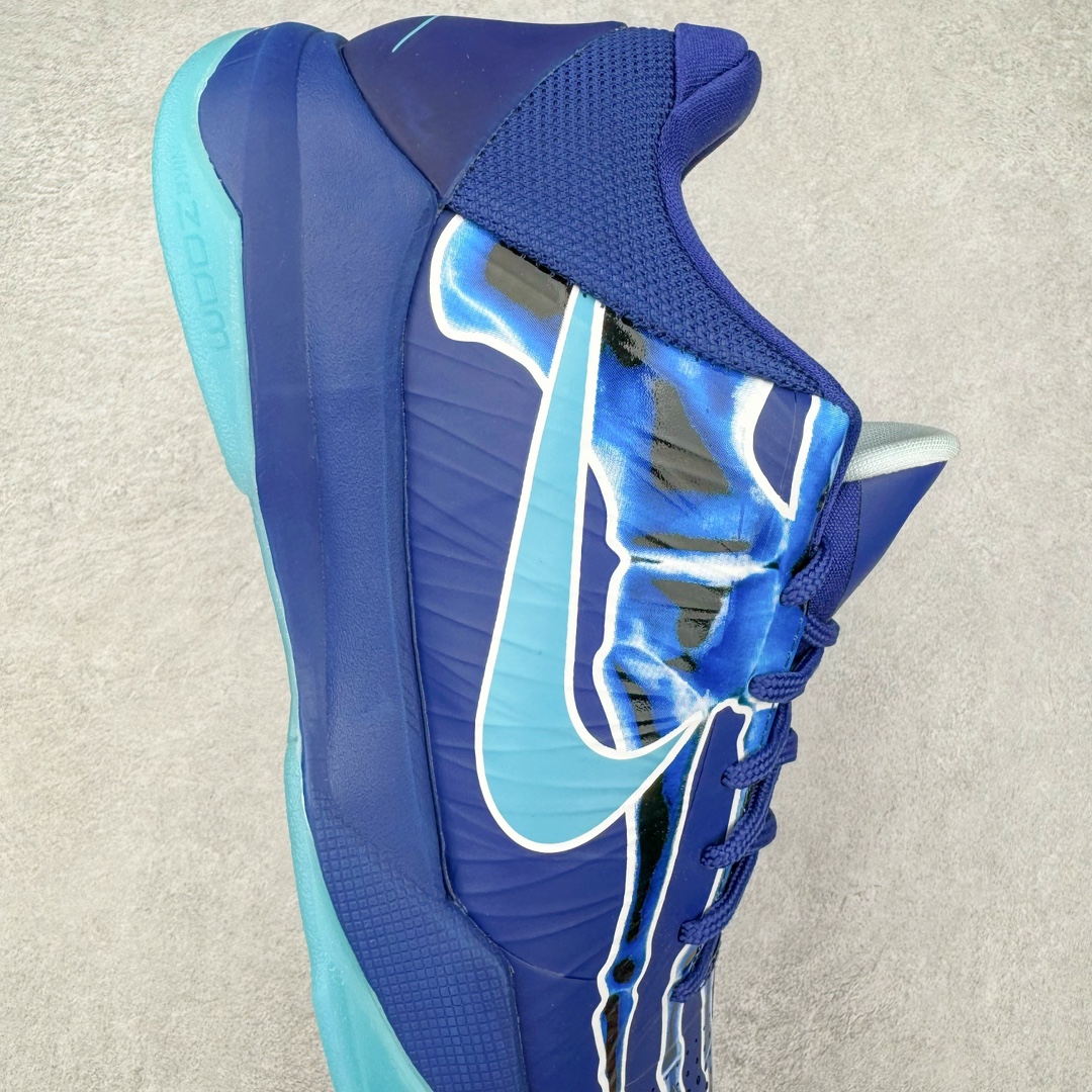 图片[6]-＃S2纯原 NK Zoom Kobe ZK5 科比5代 X-Ray 蓝色骨骼 HJ4303-400 Zoom Turbo气垫➕后掌EVA缓震 实战配置直接拉满 原楦纸板开发 鞋身流线型、后跟塑形 区分土肥圆 原档数据3D打印 鞋面细节匹配原版 全身鞋材卡料色独家定制 唯一正确喷漆SWOOSH NK专利Flyknit飞线科技，给予鞋身足够抗扭矩力 真实底模最大48.5 实战利器 专供海外市场 尺码：40 40.5 41 42 42.5 43 44 44.5 45 46 47.5 48.5 （脚宽、脚胖 建议买大半码）-选品中心