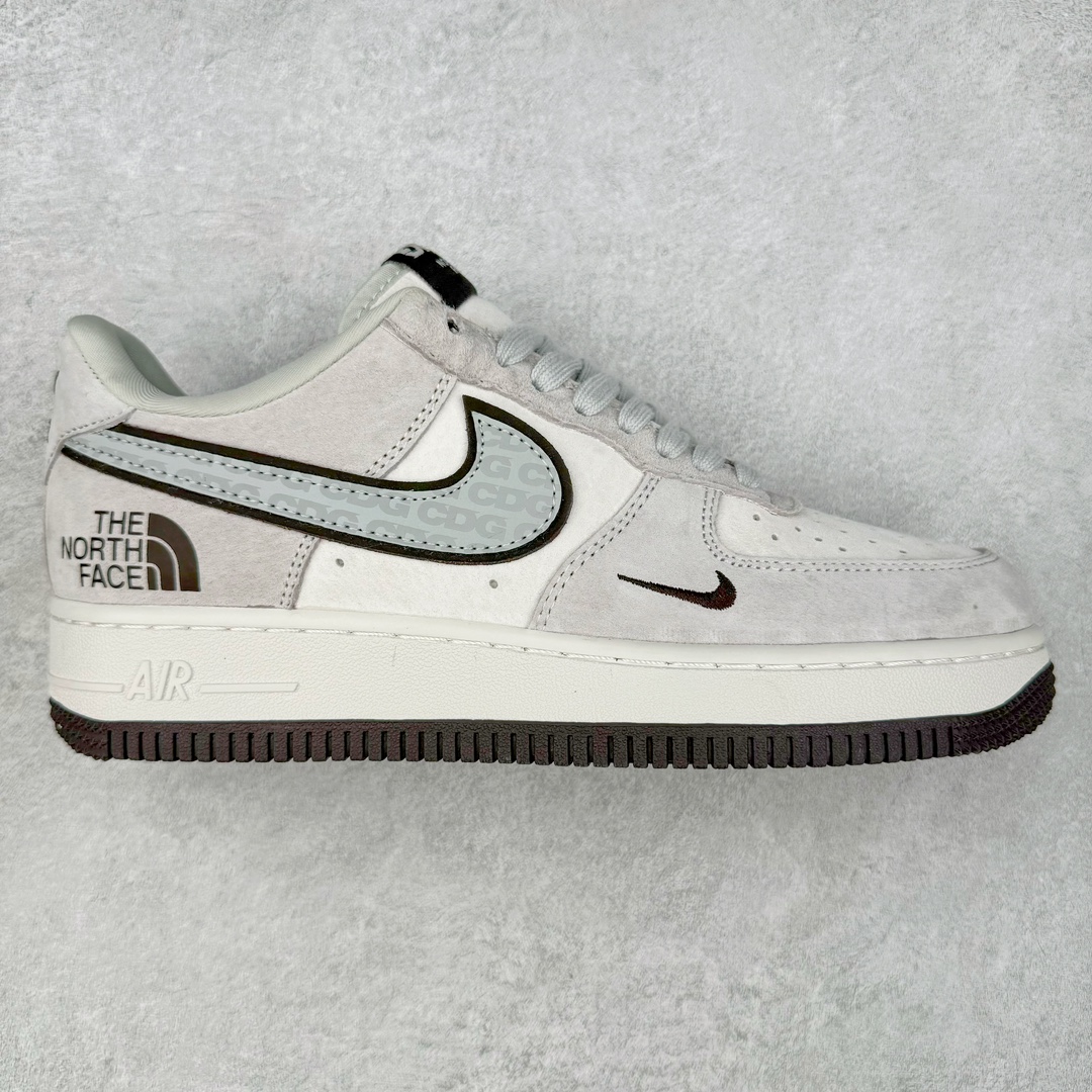 NK Air Force 1´07 Low 空军一号低帮百搭休闲运动板鞋 HD1968-015 柔软、弹性十足的缓震性能和出色的中底设计 横跨复古与现代的外型结合 造就出风靡全球 三十多年的Force 1 直到今天还深受青睐 尺码:36 36.5 37.5 38 38.5 39 40 40.5 41 42 42.5 43 44 44.5 45-选品中心