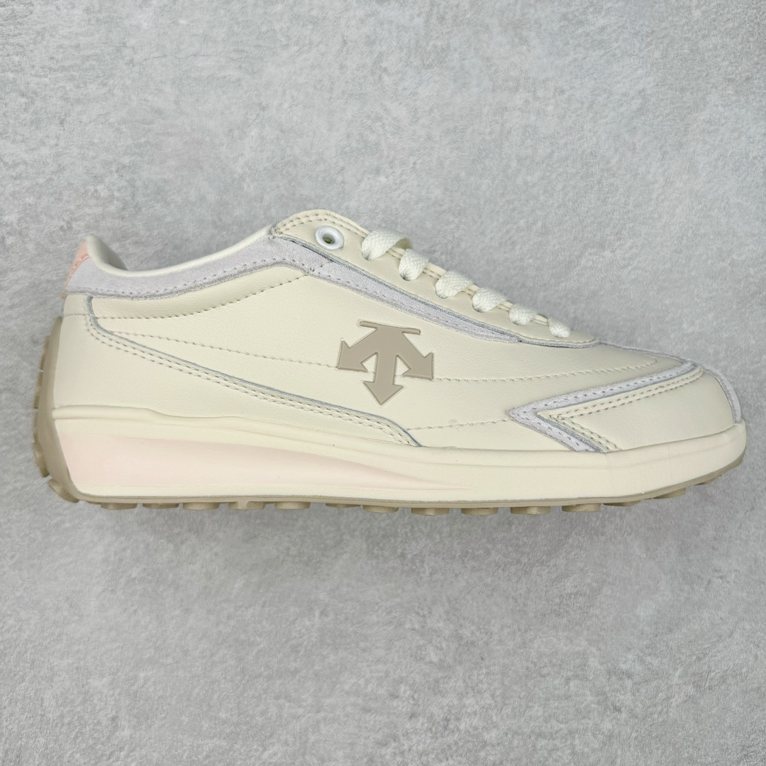 ＃GX DESCENTE 迪桑特系带舒适百搭防滑耐磨低帮生活休闲鞋 米色 原楦原纸版开发版型 鞋底设计有特殊的纹理或材料，以增加摩擦力，减少滑倒的风险。使用耐用的材料制成，能够承受长时间的使用和摩擦，减少磨损。货号：SO323LCR78-CRPK 尺码：36 36.5 37 38 38.5 39 40-选品中心