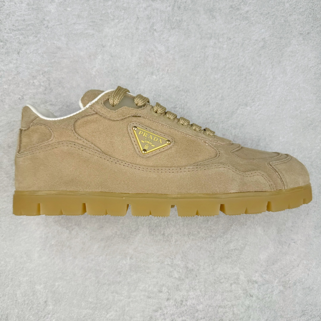 PRADA 普拉达2024ss 秋冬新款德训鞋 休闲鞋官网1.1复制 这款牛筋底上脚非常舒适,今年非常火爆 面料:鞋面进口麂皮 羊皮内里/原版tpu橡胶大底 尺码:35 36 37 38 39 40 41 42 43 44 45-选品中心