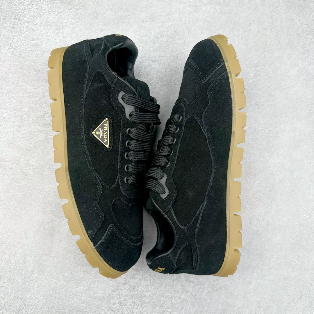 图片[3]-PRADA 普拉达2024ss 秋冬新款德训鞋 休闲鞋官网1.1复制 这款牛筋底上脚非常舒适，今年非常火爆 面料：鞋面进口麂皮 羊皮内里/原版tpu橡胶大底 尺码：35 36 37 38 39 40 41 42 43 44 45-选品中心