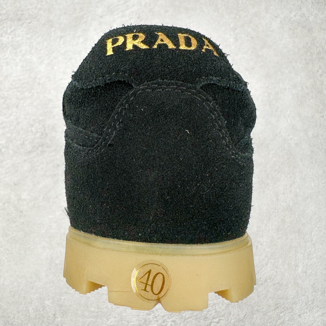 图片[8]-PRADA 普拉达2024ss 秋冬新款德训鞋 休闲鞋官网1.1复制 这款牛筋底上脚非常舒适，今年非常火爆 面料：鞋面进口麂皮 羊皮内里/原版tpu橡胶大底 尺码：35 36 37 38 39 40 41 42 43 44 45-选品中心