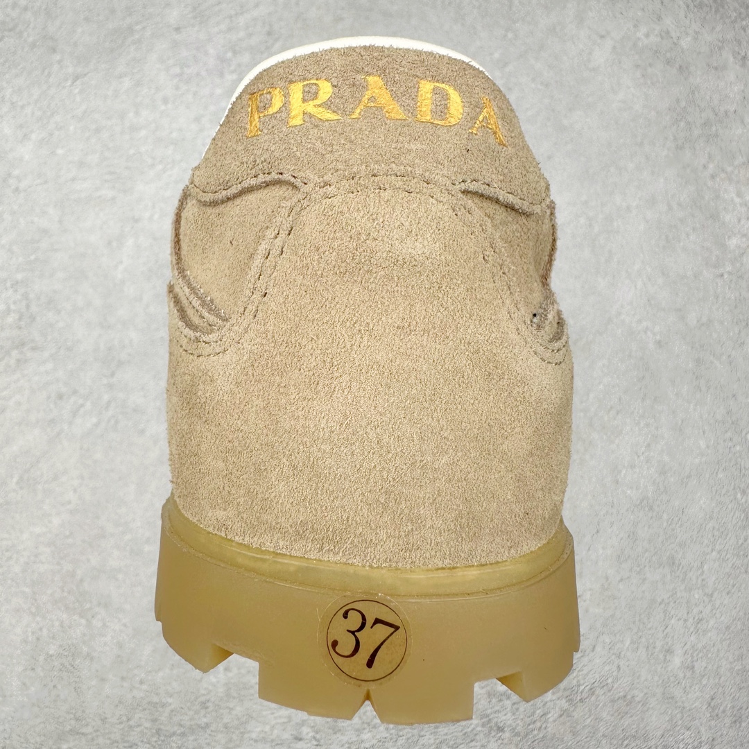 图片[8]-PRADA 普拉达2024ss 秋冬新款德训鞋 休闲鞋官网1.1复制 这款牛筋底上脚非常舒适，今年非常火爆 面料：鞋面进口麂皮 羊皮内里/原版tpu橡胶大底 尺码：35 36 37 38 39 40 41 42 43 44 45-选品中心