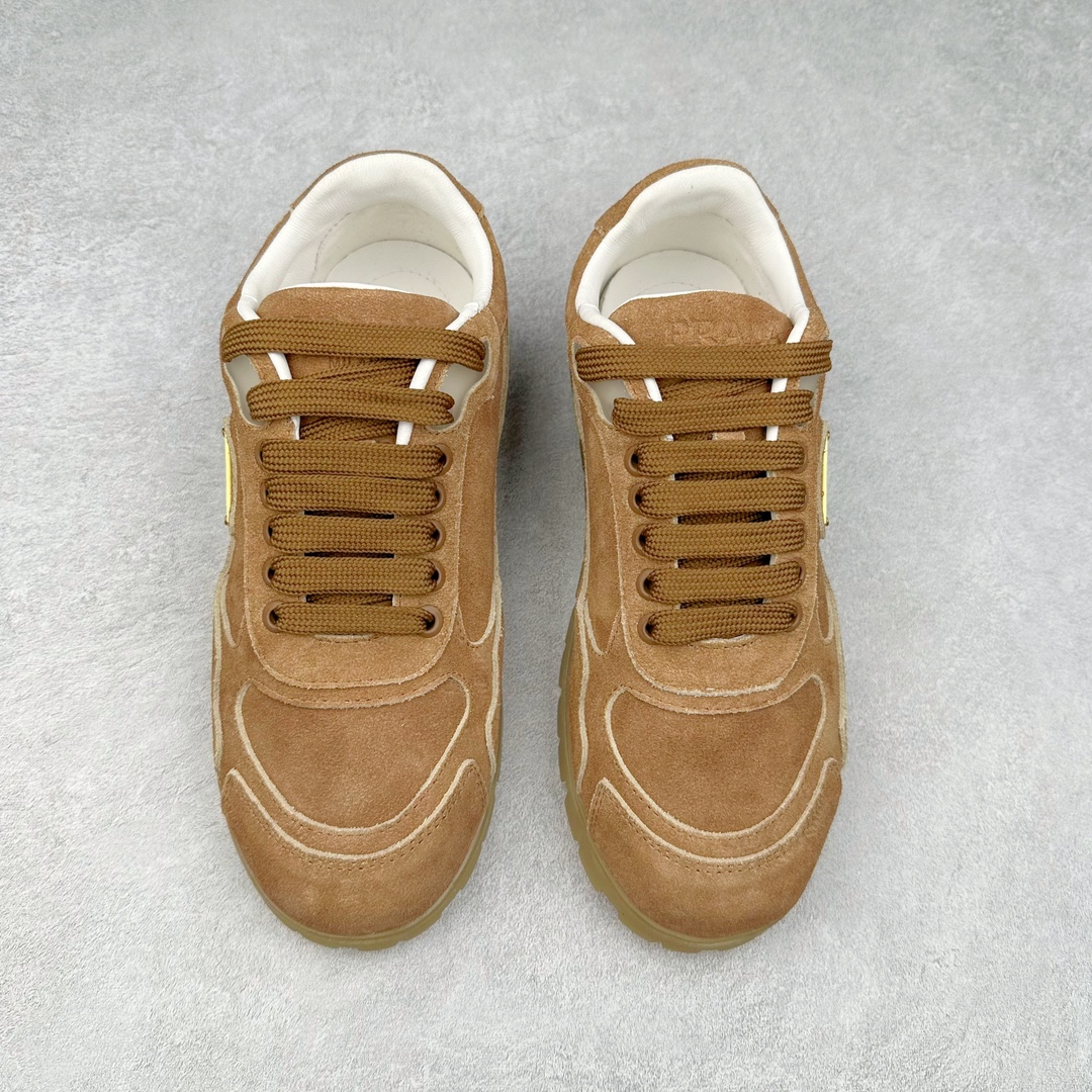 图片[2]-PRADA 普拉达2024ss 秋冬新款德训鞋 休闲鞋官网1.1复制 这款牛筋底上脚非常舒适，今年非常火爆 面料：鞋面进口麂皮 羊皮内里/原版tpu橡胶大底 尺码：35 36 37 38 39 40 41 42 43 44 45-选品中心