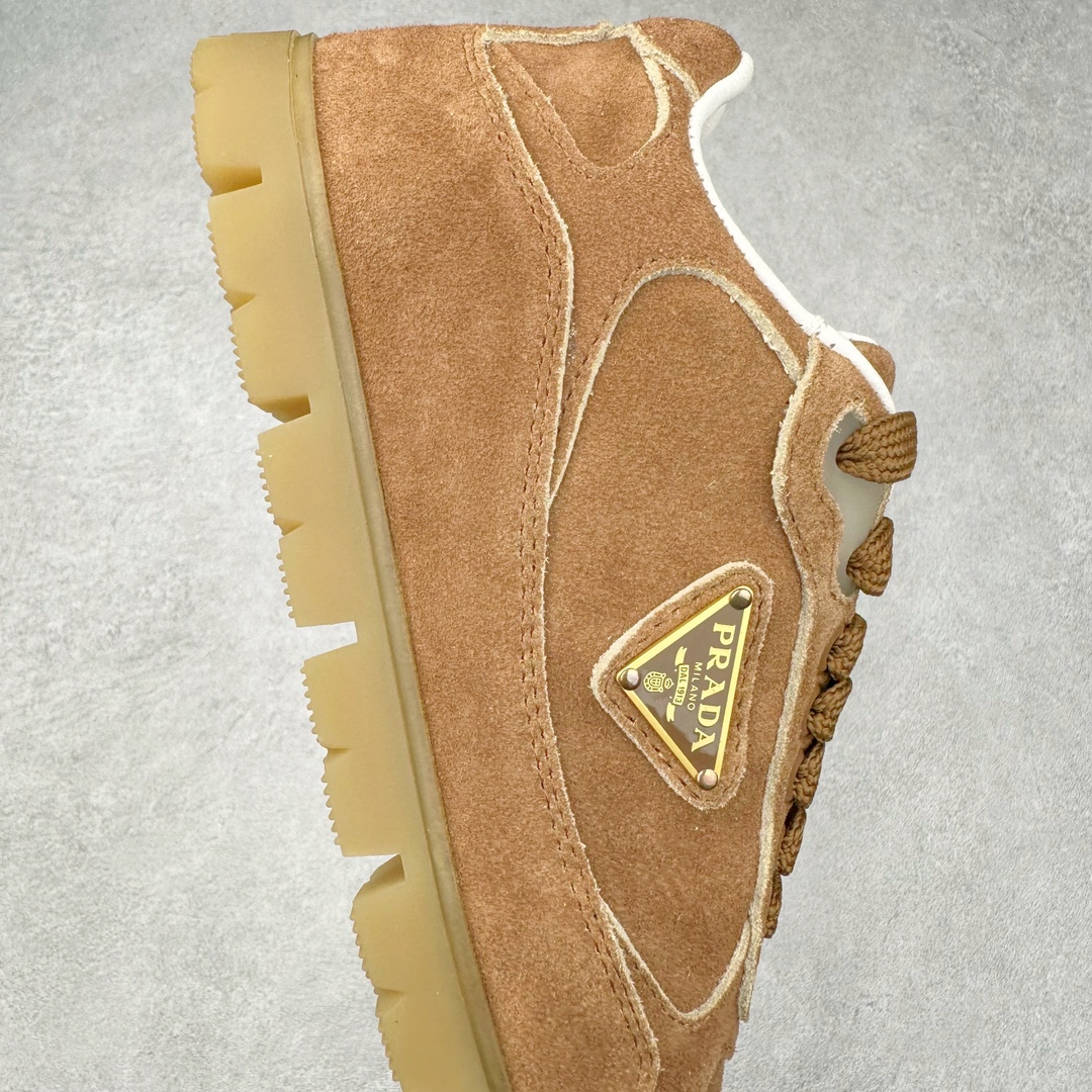 图片[6]-PRADA 普拉达2024ss 秋冬新款德训鞋 休闲鞋官网1.1复制 这款牛筋底上脚非常舒适，今年非常火爆 面料：鞋面进口麂皮 羊皮内里/原版tpu橡胶大底 尺码：35 36 37 38 39 40 41 42 43 44 45-选品中心