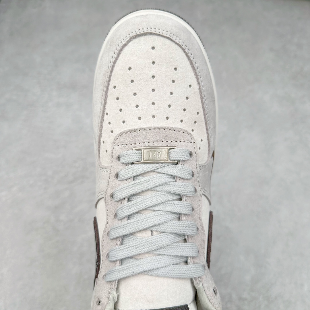 图片[4]-NK Air Force 1´07 Low 空军一号低帮百搭休闲运动板鞋 HD1968-015 柔软、弹性十足的缓震性能和出色的中底设计 横跨复古与现代的外型结合 造就出风靡全球 三十多年的Force 1 直到今天还深受青睐 尺码：36 36.5 37.5 38 38.5 39 40 40.5 41 42 42.5 43 44 44.5 45-选品中心