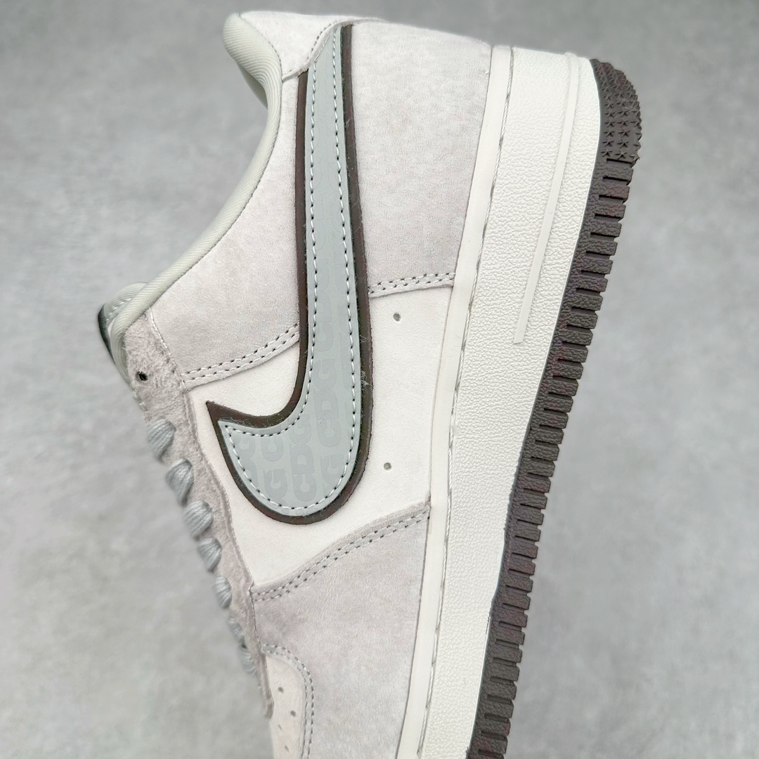 图片[7]-NK Air Force 1´07 Low 空军一号低帮百搭休闲运动板鞋 HD1968-015 柔软、弹性十足的缓震性能和出色的中底设计 横跨复古与现代的外型结合 造就出风靡全球 三十多年的Force 1 直到今天还深受青睐 尺码：36 36.5 37.5 38 38.5 39 40 40.5 41 42 42.5 43 44 44.5 45-选品中心