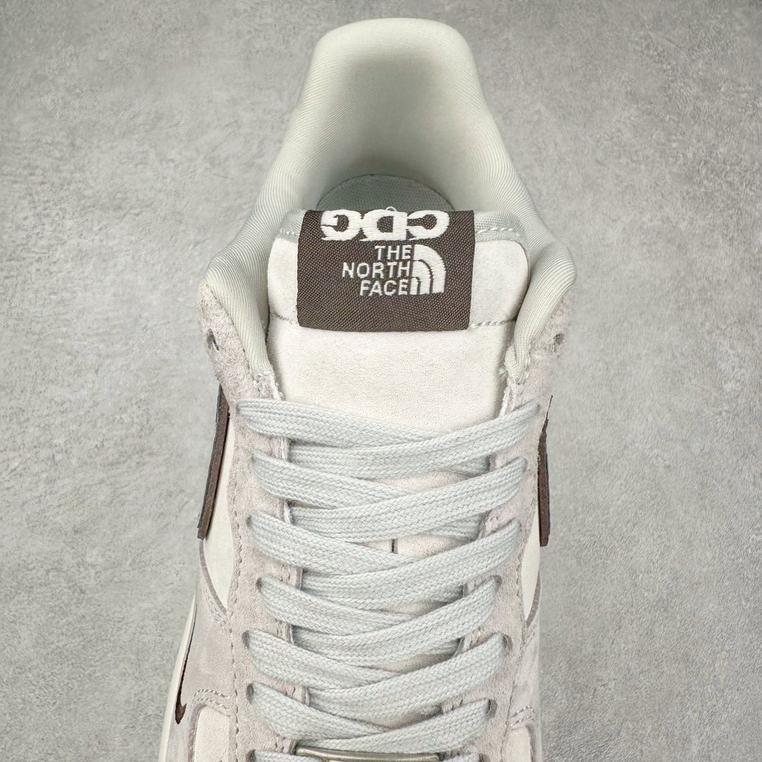 图片[5]-NK Air Force 1´07 Low 空军一号低帮百搭休闲运动板鞋 HD1968-015 柔软、弹性十足的缓震性能和出色的中底设计 横跨复古与现代的外型结合 造就出风靡全球 三十多年的Force 1 直到今天还深受青睐 尺码：36 36.5 37.5 38 38.5 39 40 40.5 41 42 42.5 43 44 44.5 45-选品中心